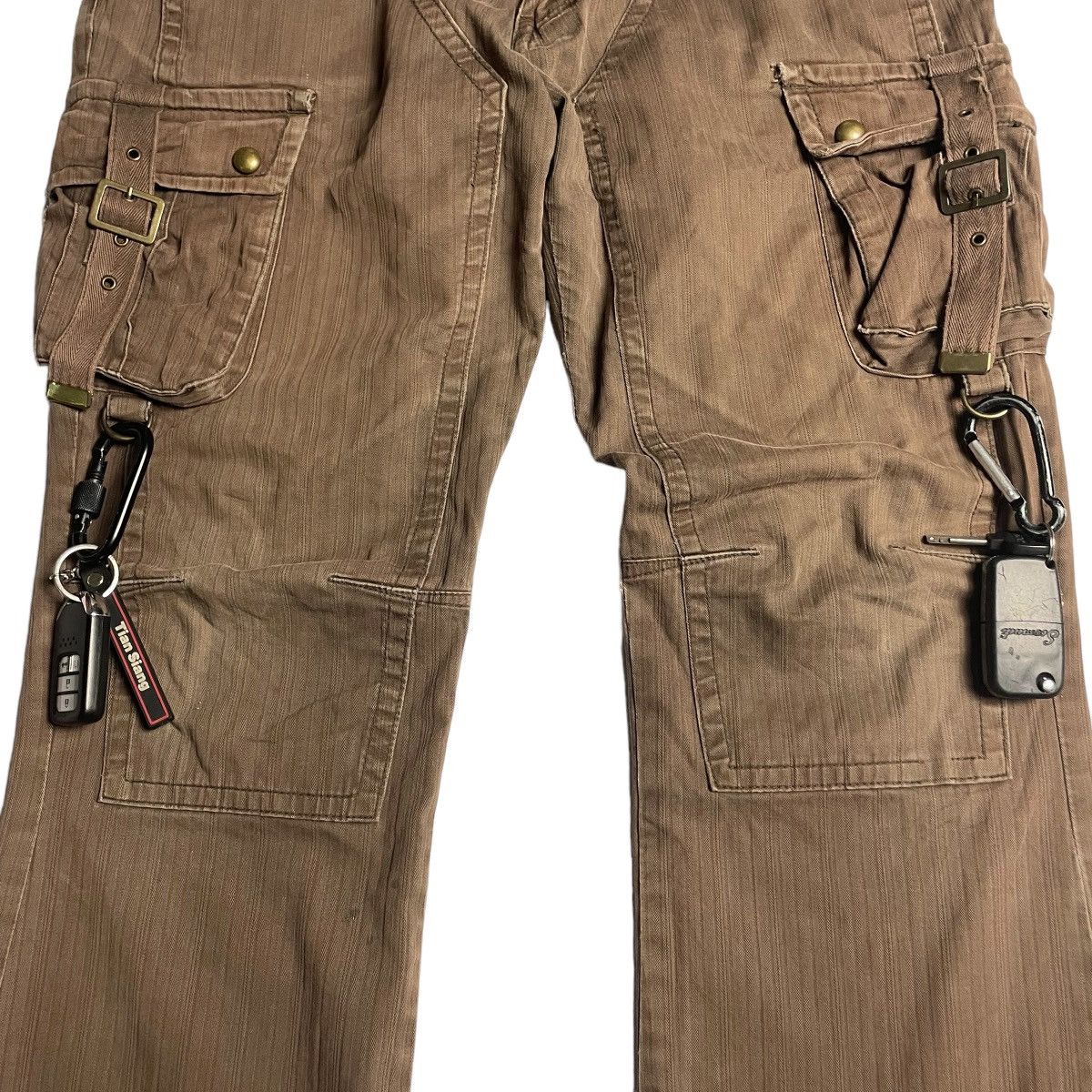 If Six Was Nine × Seditionaries × semanticdesign 🇯🇵 SEMANTIC DESIGN BONDAGE DISTRESSED CARGO PANTS Size US 30 / EU 46 - 5 Thumbnail