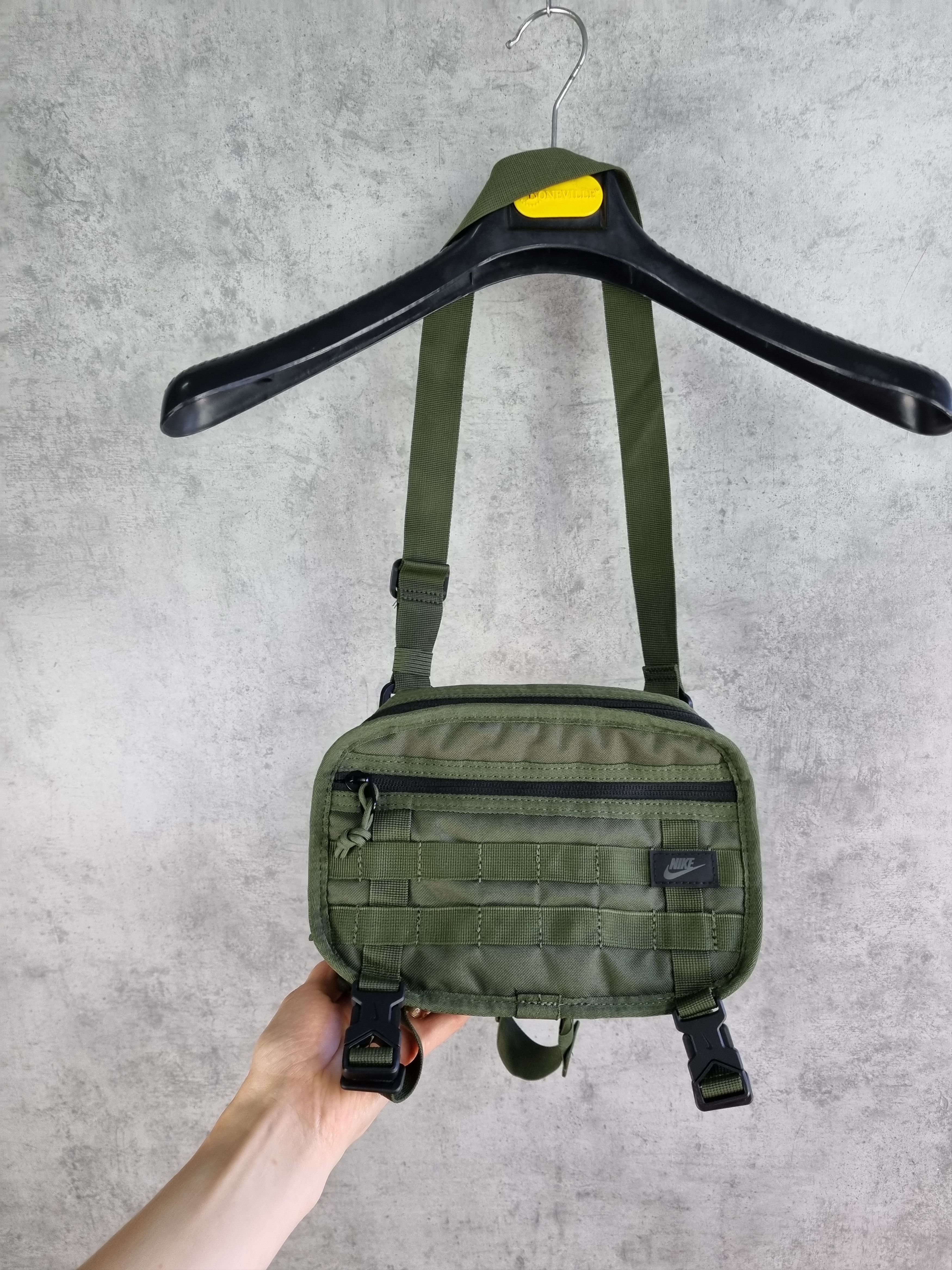 Japanese Brand × Nike New Nike Lab Chest Waist Bag Size ONE SIZE - 1 Thumbnail