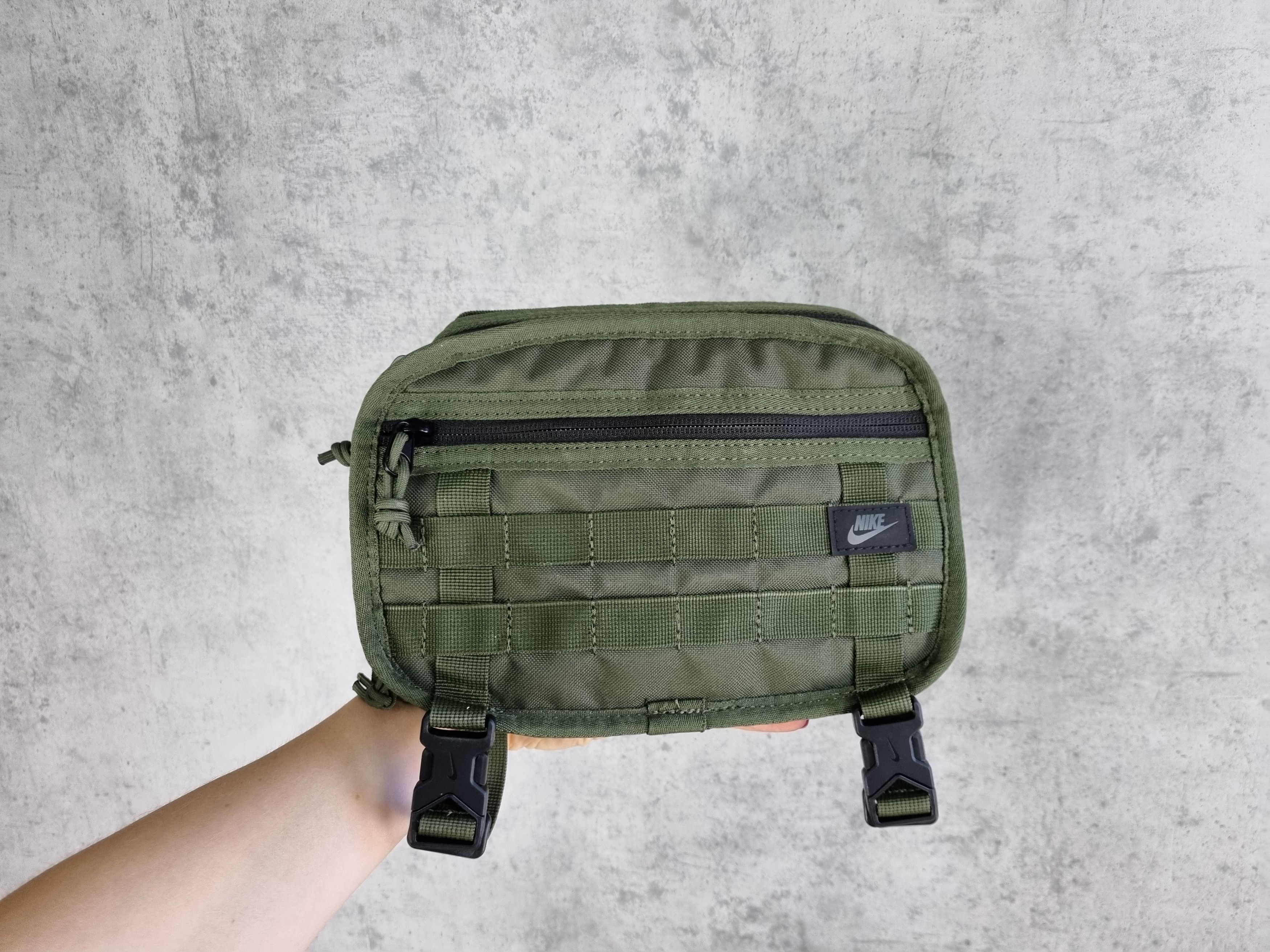 Japanese Brand × Nike New Nike Lab Chest Waist Bag Size ONE SIZE - 5 Thumbnail