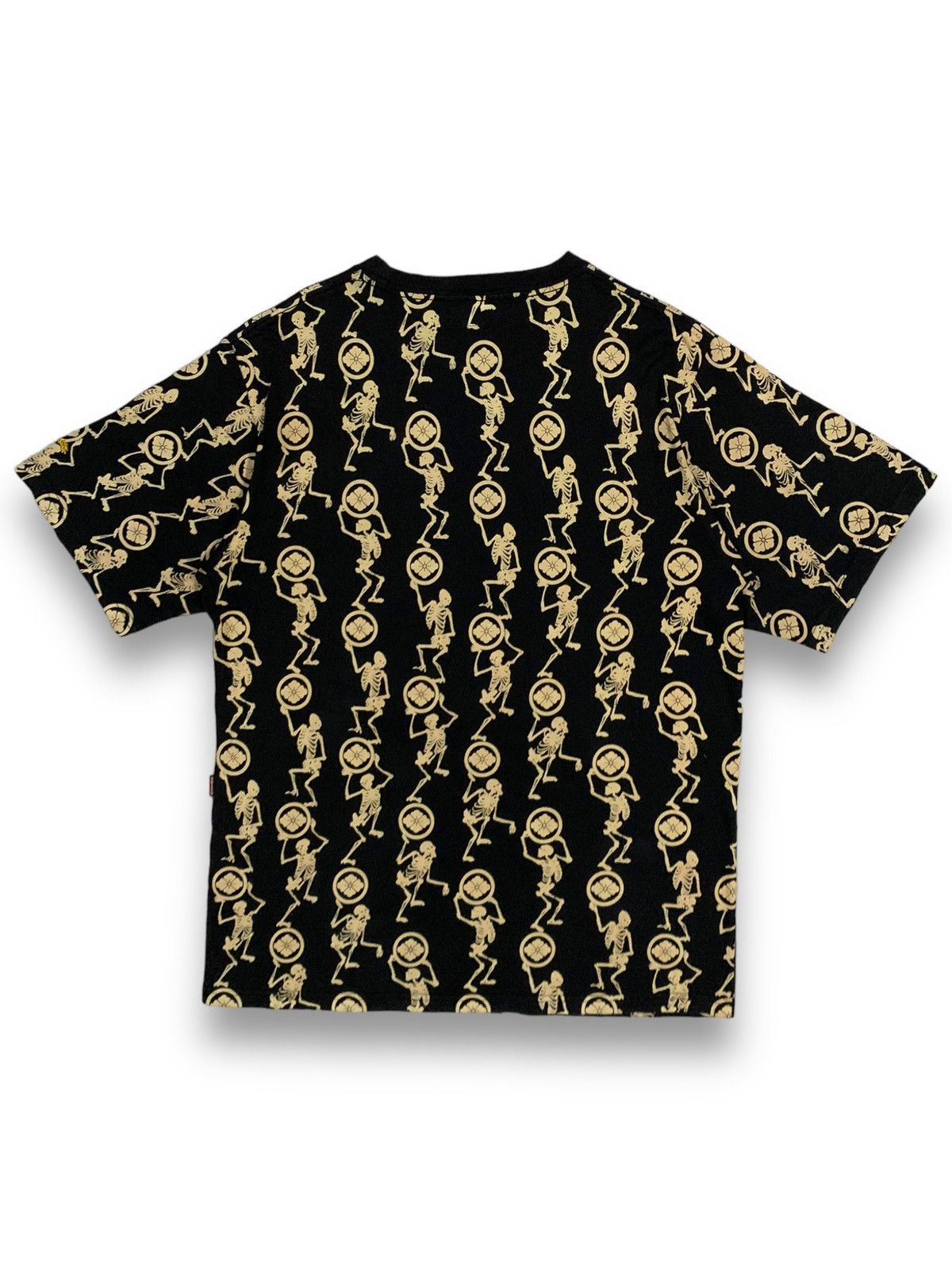 Evisu Vintage Evisu Dancing Skeletons All-Overprint Punk T-shirt Size US M / EU 48-50 / 2 - 2 Thumbnail