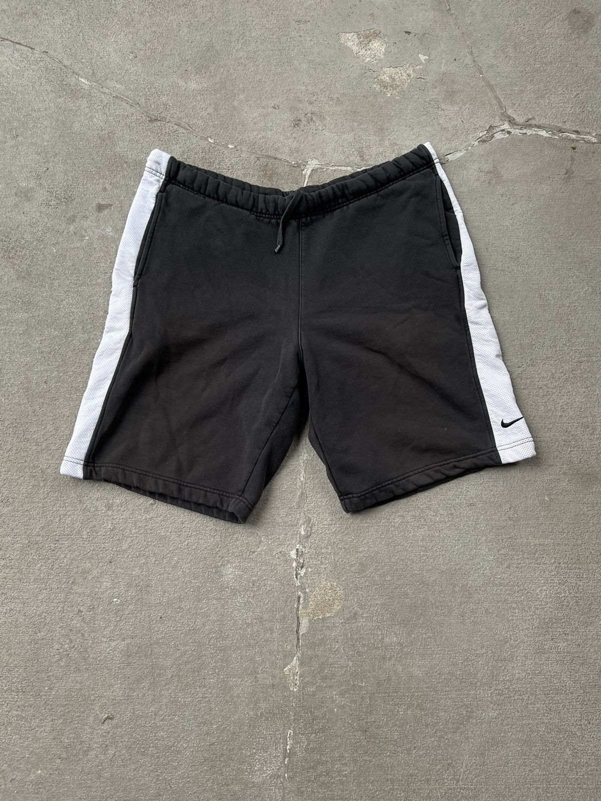 Other Vintage Nike Shorts Size US 32 / EU 48 - 1 Thumbnail