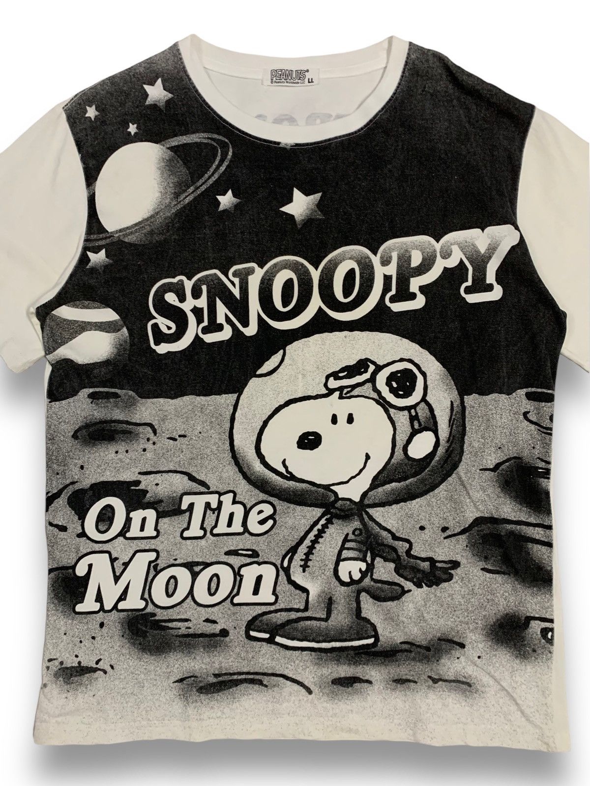 Cartoon Network Peanuts Snoopy On The Moon Graphic All Over Printed T-shirt Size US M / EU 48-50 / 2 - 3 Thumbnail