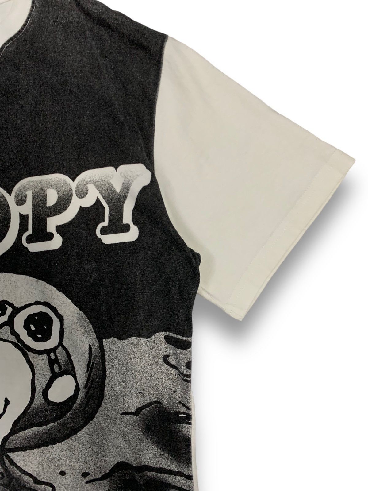 Cartoon Network Peanuts Snoopy On The Moon Graphic All Over Printed T-shirt Size US M / EU 48-50 / 2 - 7 Thumbnail