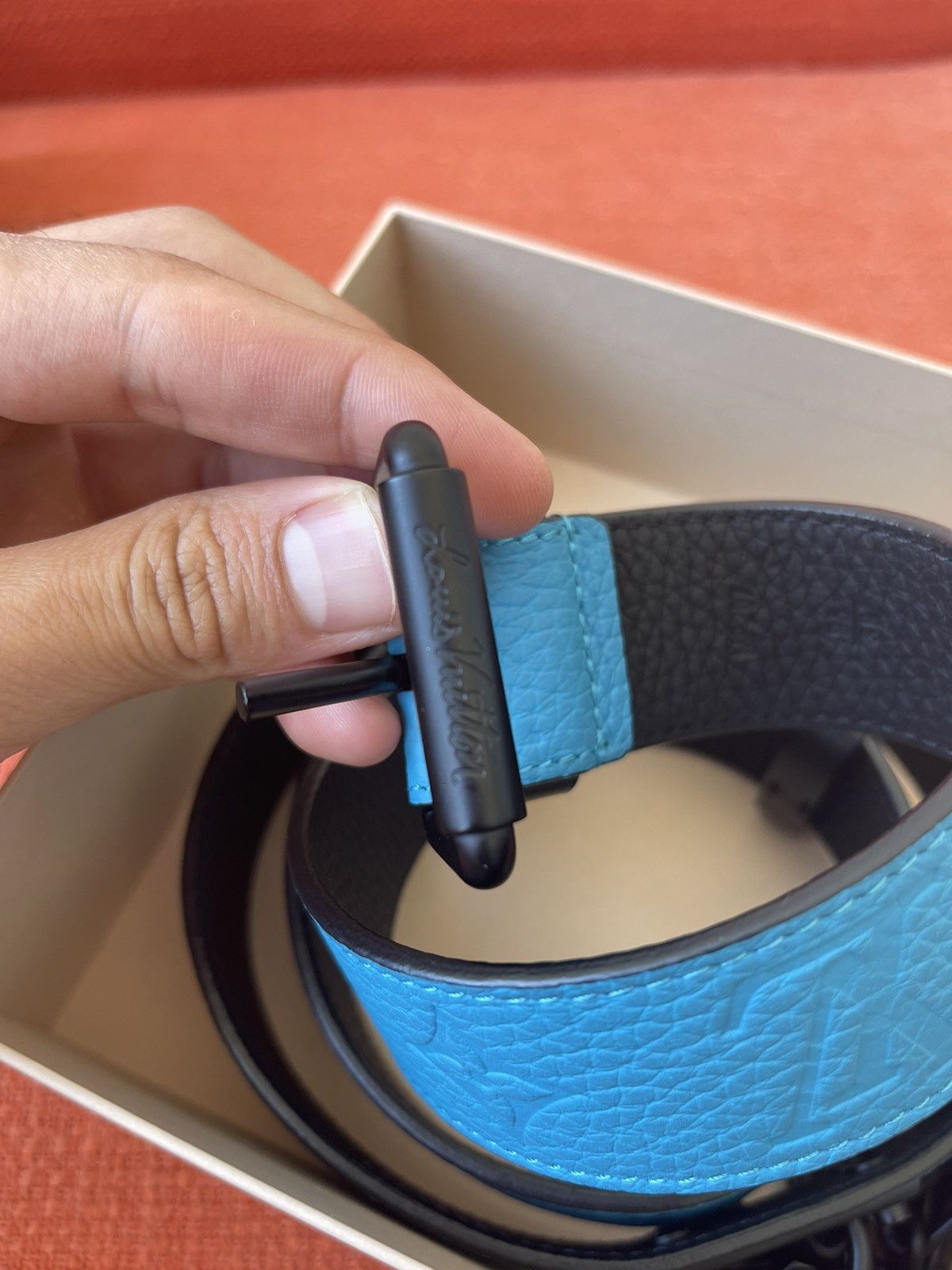 Louis Vuitton × Virgil Abloh Louis Vuitton Blue Chain Belt size 95CM 38 RARE MP207T Size 38 - 6 Thumbnail