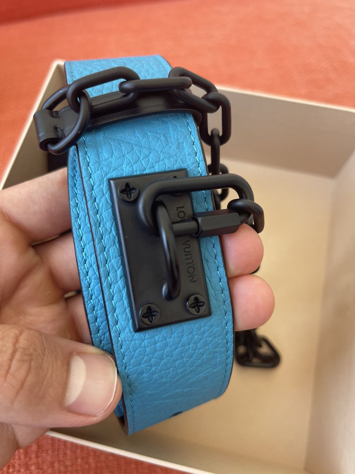 Louis Vuitton × Virgil Abloh Louis Vuitton Blue Chain Belt size 95CM 38 RARE MP207T Size 38 - 5 Thumbnail