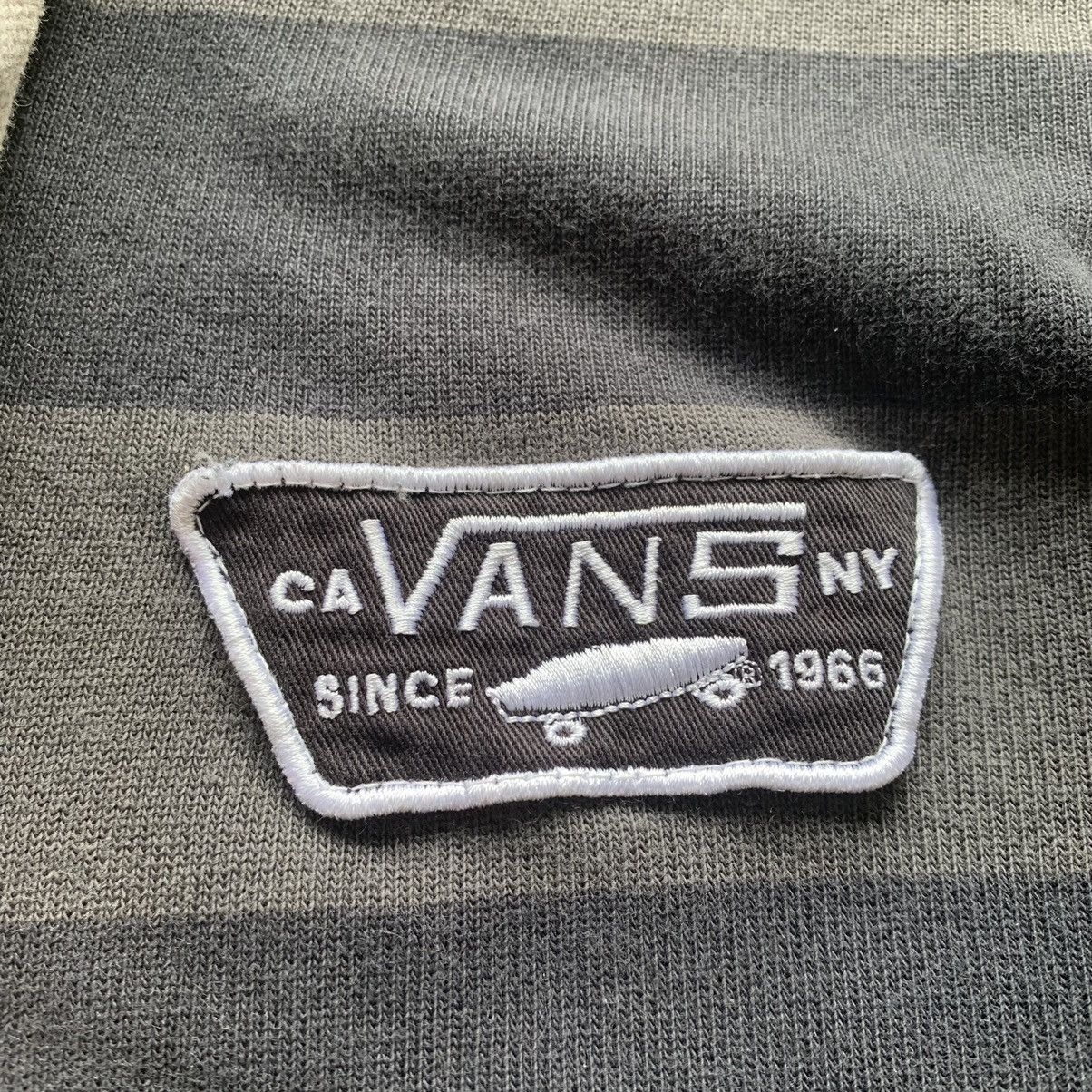 Other Vans suitable for skate hoodie style minor distressed Size US L / EU 52-54 / 3 - 7 Thumbnail