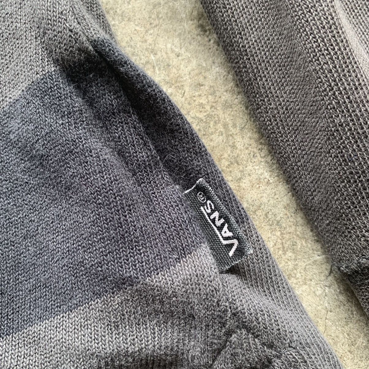 Other Vans suitable for skate hoodie style minor distressed Size US L / EU 52-54 / 3 - 9 Thumbnail