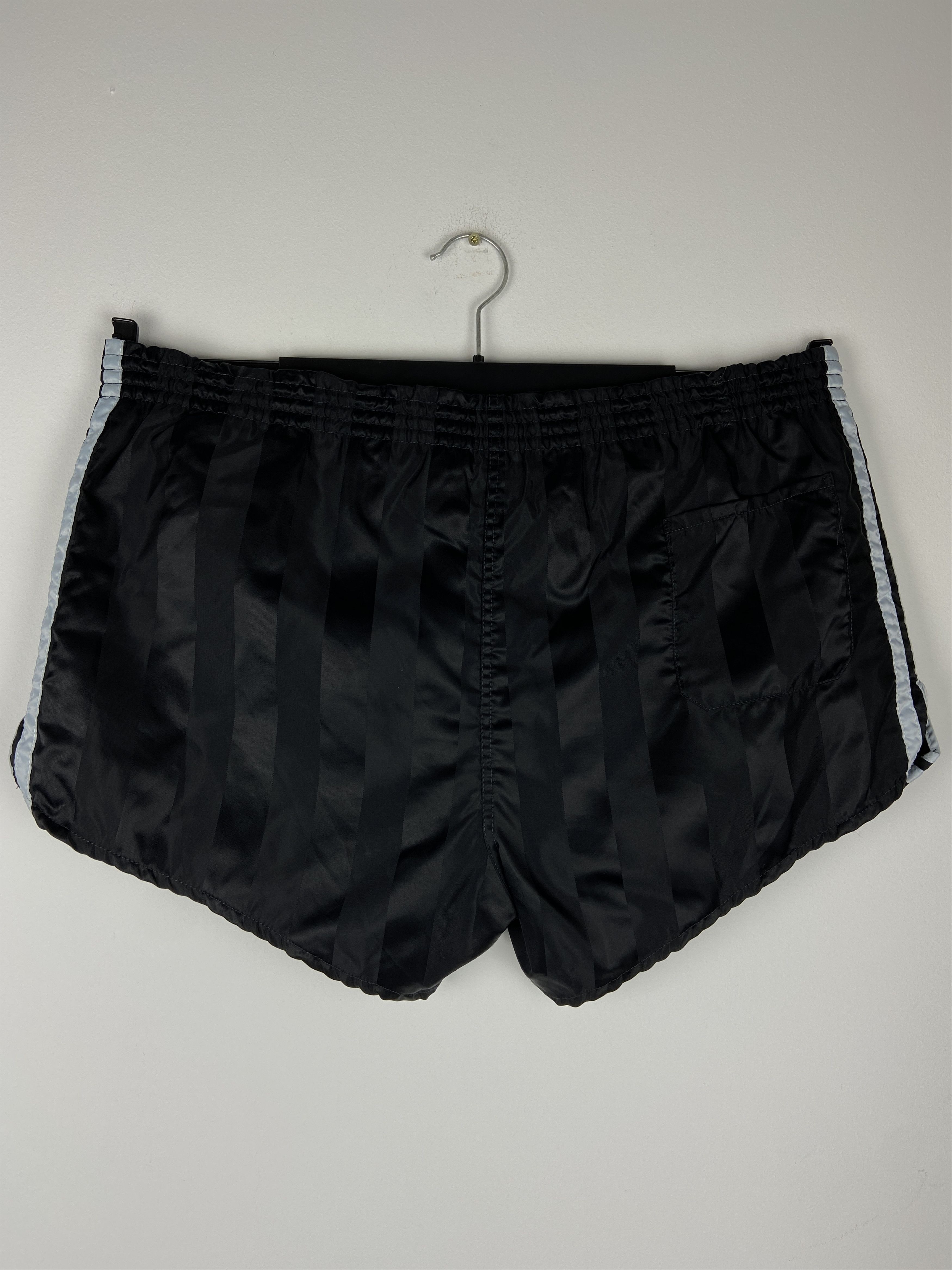 Adidas 80s Vintage Adidas Sprinter Made In Yugoslavia Shorts Size US 34 / EU 50 - 3 Thumbnail