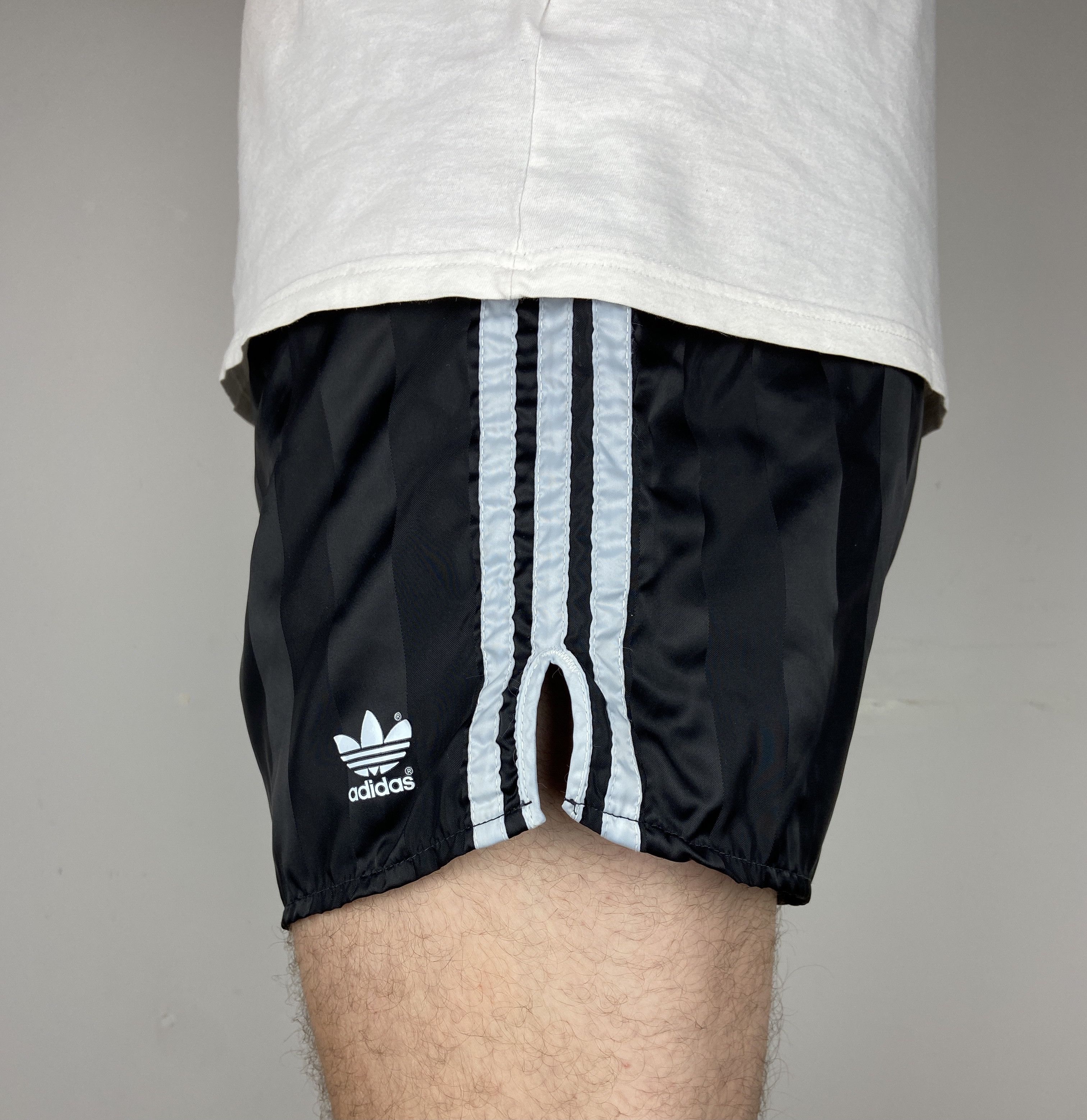 Adidas 80s Vintage Adidas Sprinter Made In Yugoslavia Shorts Size US 34 / EU 50 - 8 Thumbnail