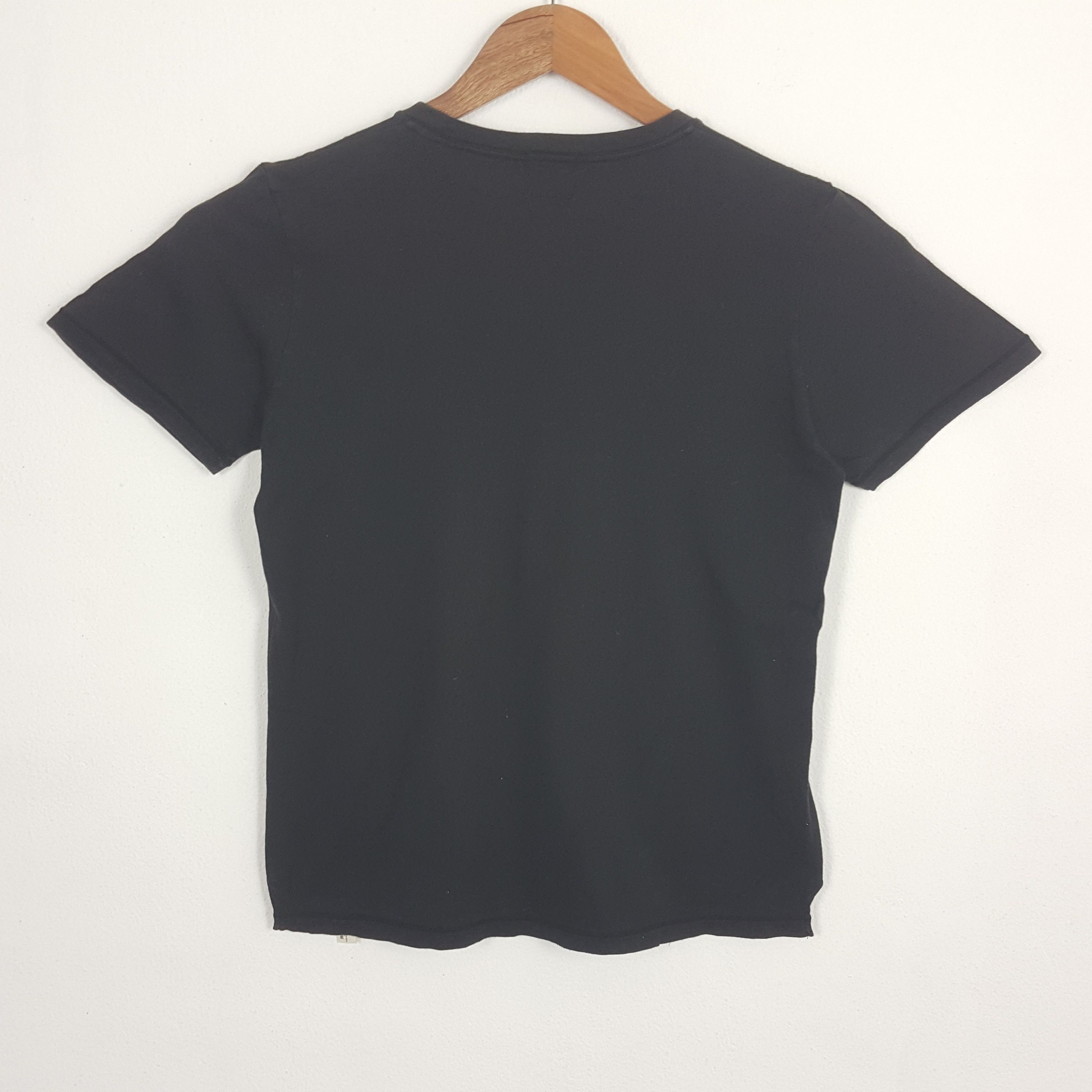 Japanese Brand × Vintage × Vivienne Westwood Vintage VIVIENNE WESTWOOD Italian British Designer T-Shirt Size US M / EU 48-50 / 2 - 3 Thumbnail