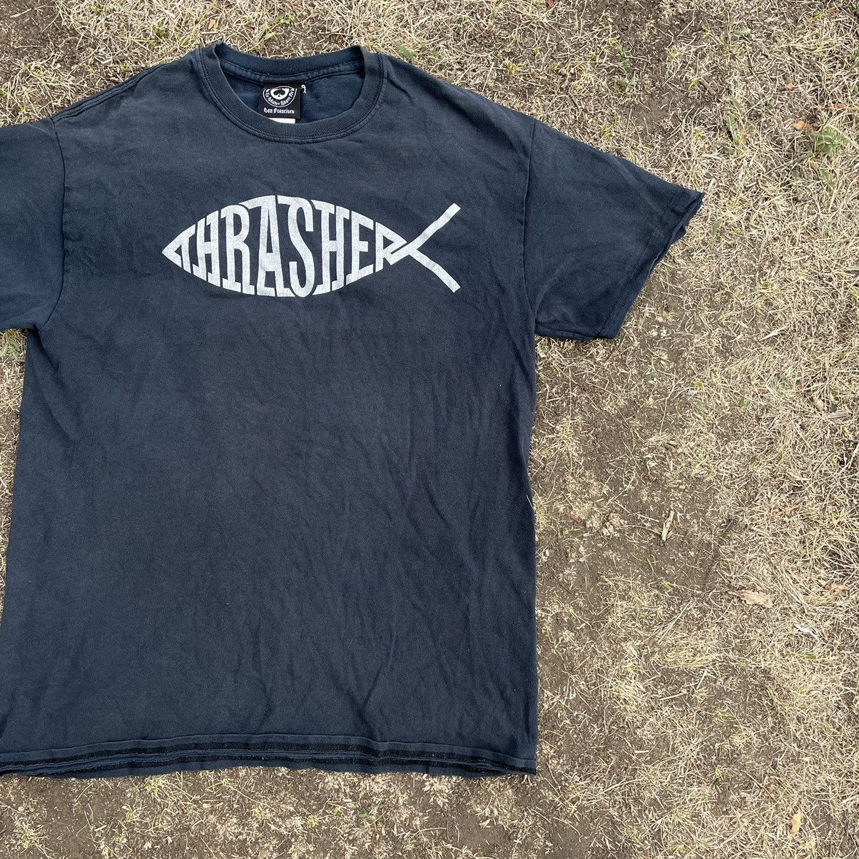 Vintage Vintage Y2K Thrasher Fish Logo Skate Wear Sun Faded Size US S / EU 44-46 / 1 - 2 Thumbnail