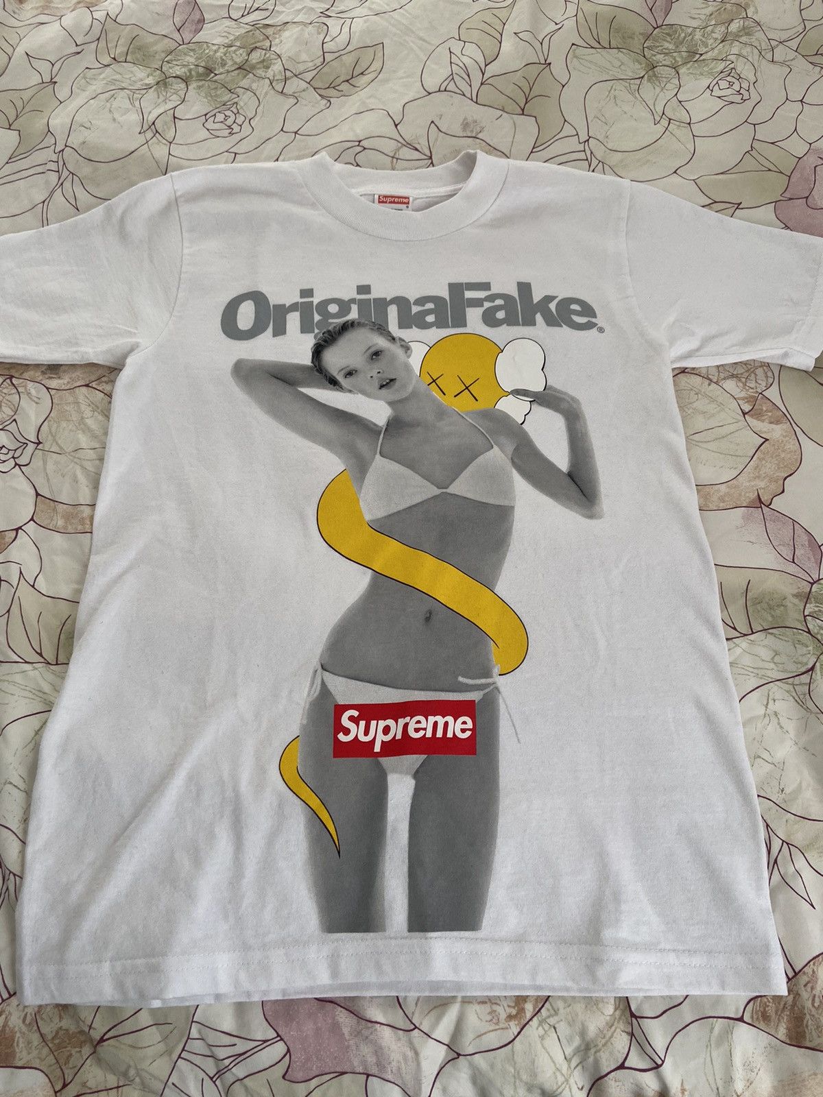 Kaws × Original Fake × Supreme Supreme x OriginalFake Kate Moss