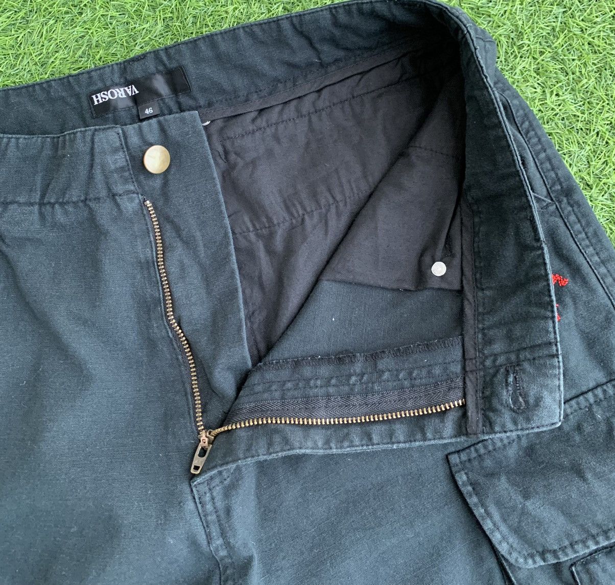 Japanese Brand Japanese Brand Varosh Multiple Pocket Cargo Pants Size US 32 / EU 48 - 15 Thumbnail