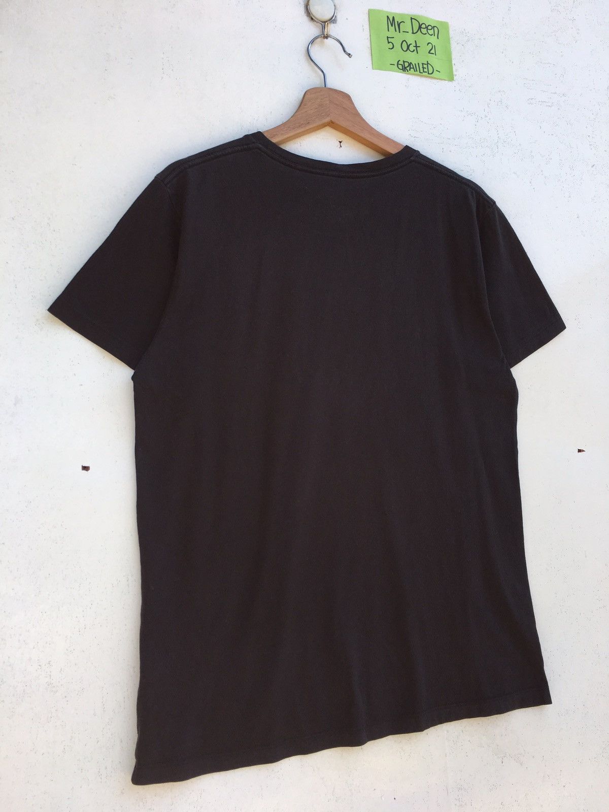 Band Tees Rare Uniqlo x Daft Punk 3D Logo Tshirt Size US S / EU 44-46 / 1 - 11 Thumbnail