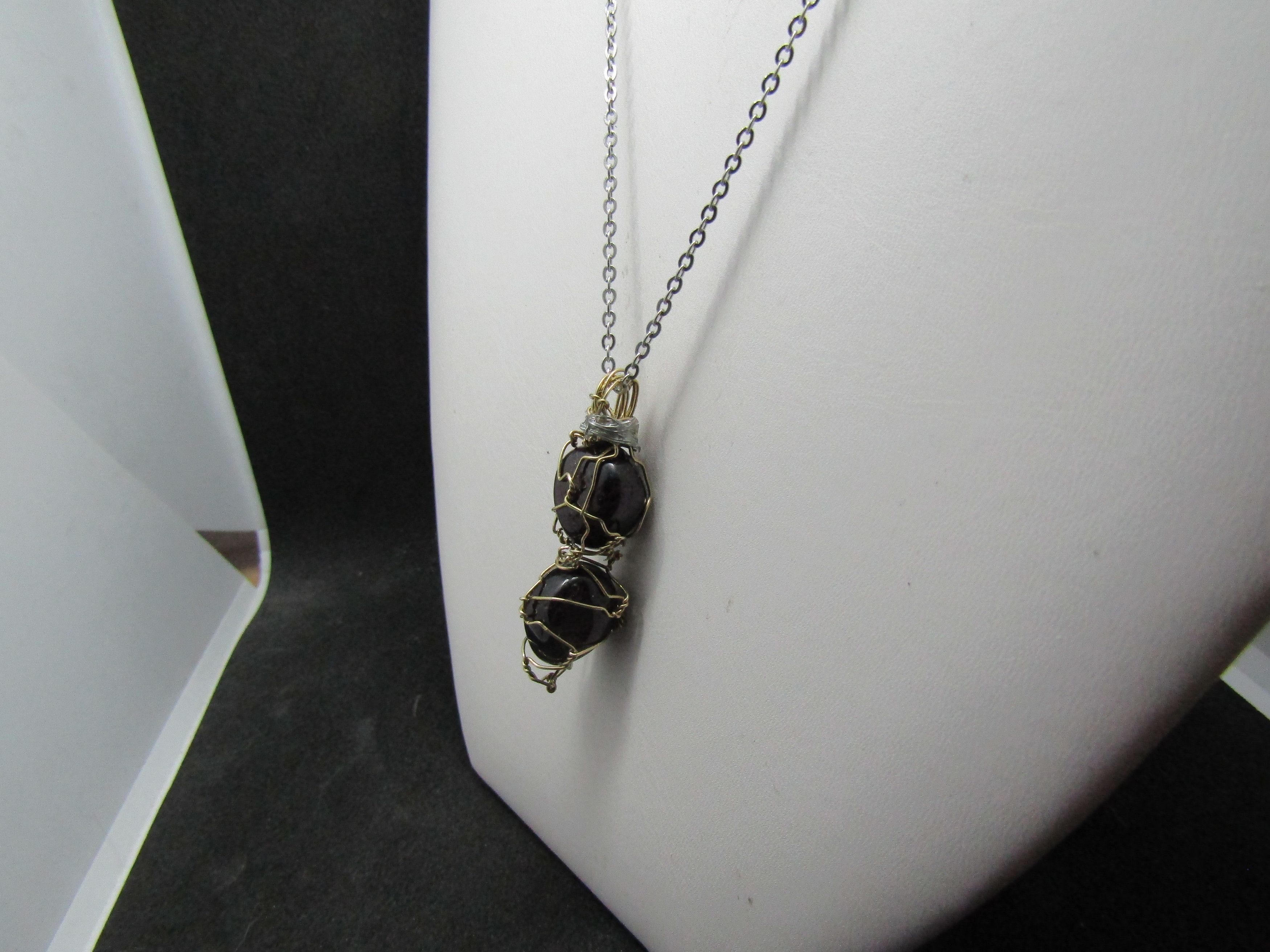Handmade Red quartz wired chain necklace Size ONE SIZE - 2 Thumbnail