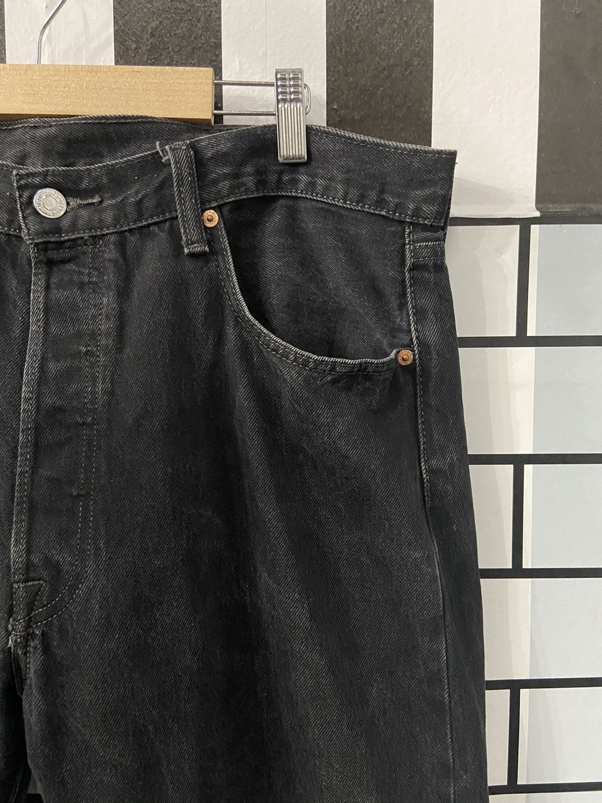Levi's × Vintage Vintage Levi’s 501 Faded Black Jeans Denim 38X30 Size US 38 / EU 54 - 11 Thumbnail