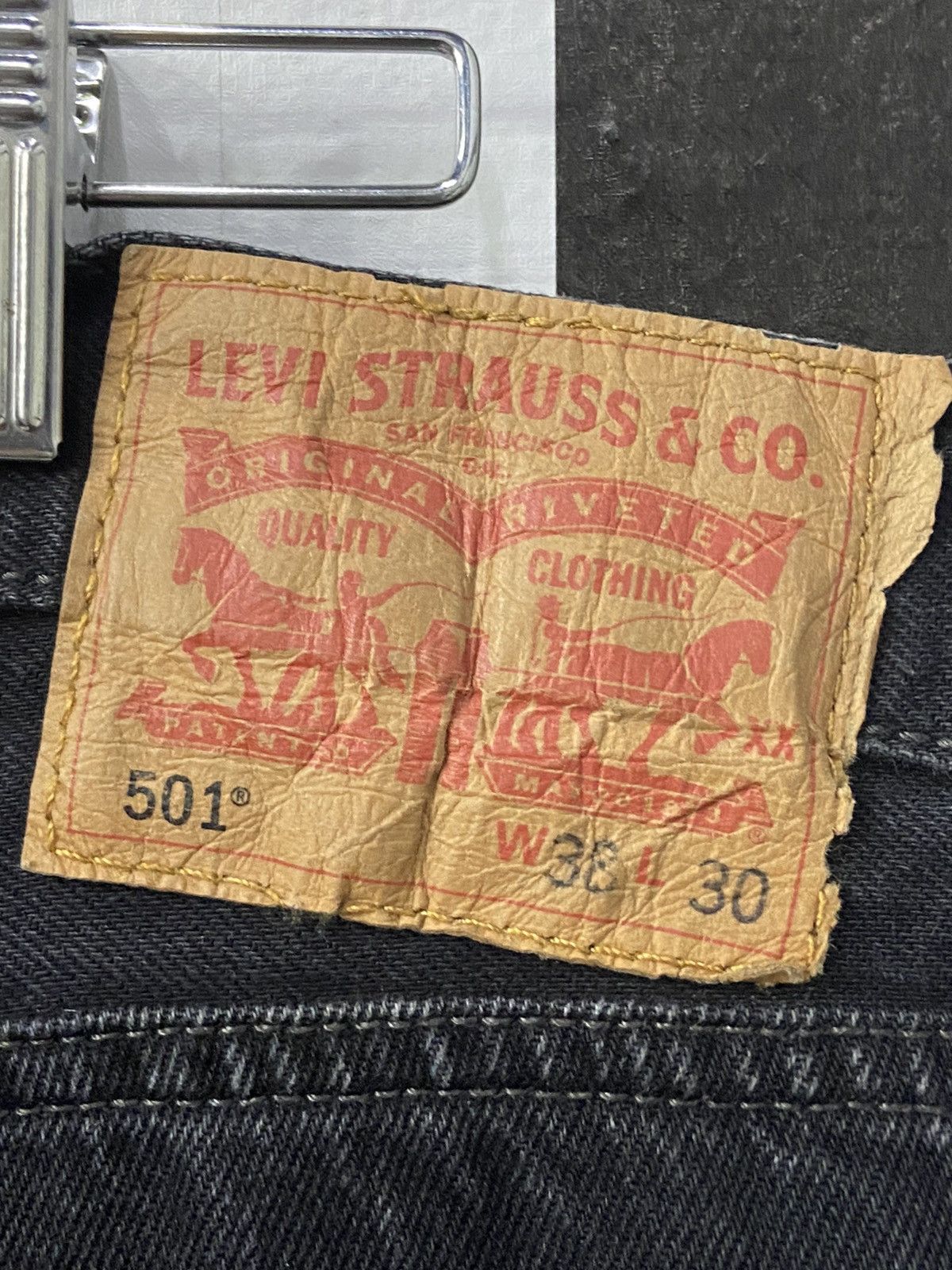 Levi's × Vintage Vintage Levi’s 501 Faded Black Jeans Denim 38X30 Size US 38 / EU 54 - 19 Thumbnail