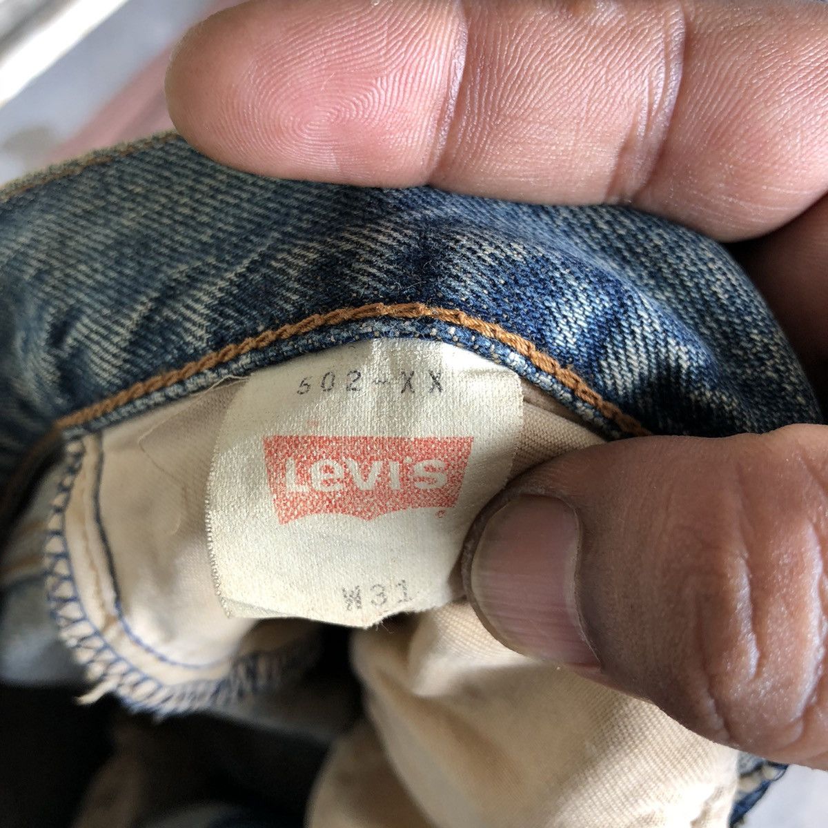 Levi's × Vintage Vintage 90’s Levis 502 Big E Distressed Selvedge Jeans Size US 32 / EU 48 - 7 Thumbnail