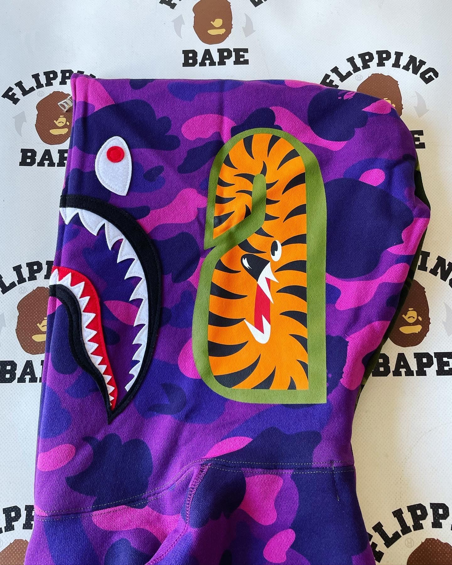 Bape BAPE COLOR CAMO SHARK FULL ZIP HOODIE SS22 Size US L / EU 52-54 / 3 - 5 Thumbnail