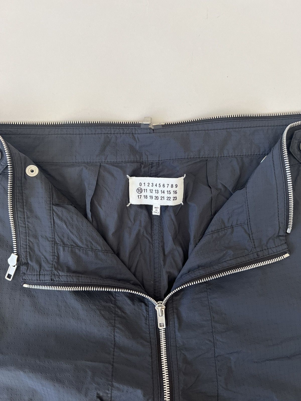 Maison Margiela Maison Margiela Zipped Nylon Cargo Pants Size US 30 / EU 46 - 6 Thumbnail