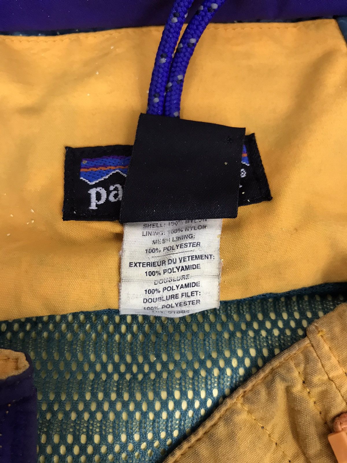 Patagonia Patagonia Windbreaker Hoodie Jacket Hiking Outdoor Size US L / EU 52-54 / 3 - 4 Thumbnail