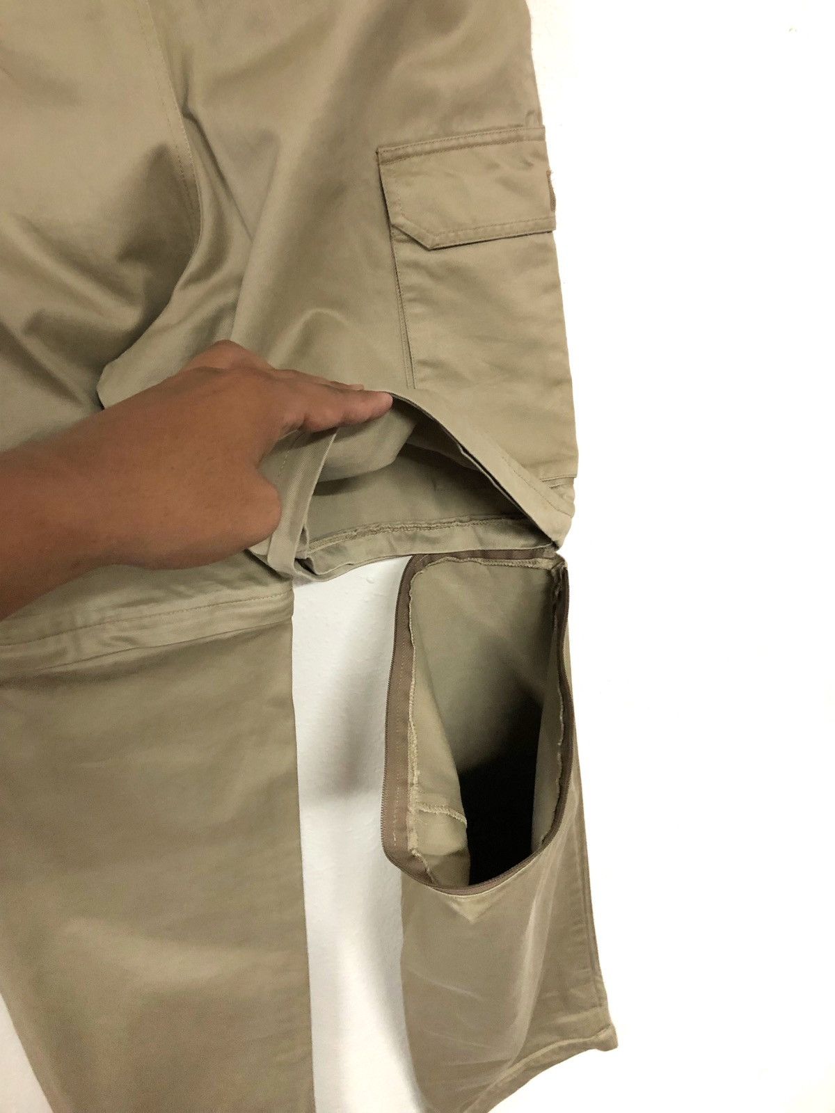 Japanese Brand × Karl Helmut Japanese Brand Karl Helmut Cargo Shorts Made In Japan cw21 Size US 28 / EU 44 - 8 Thumbnail
