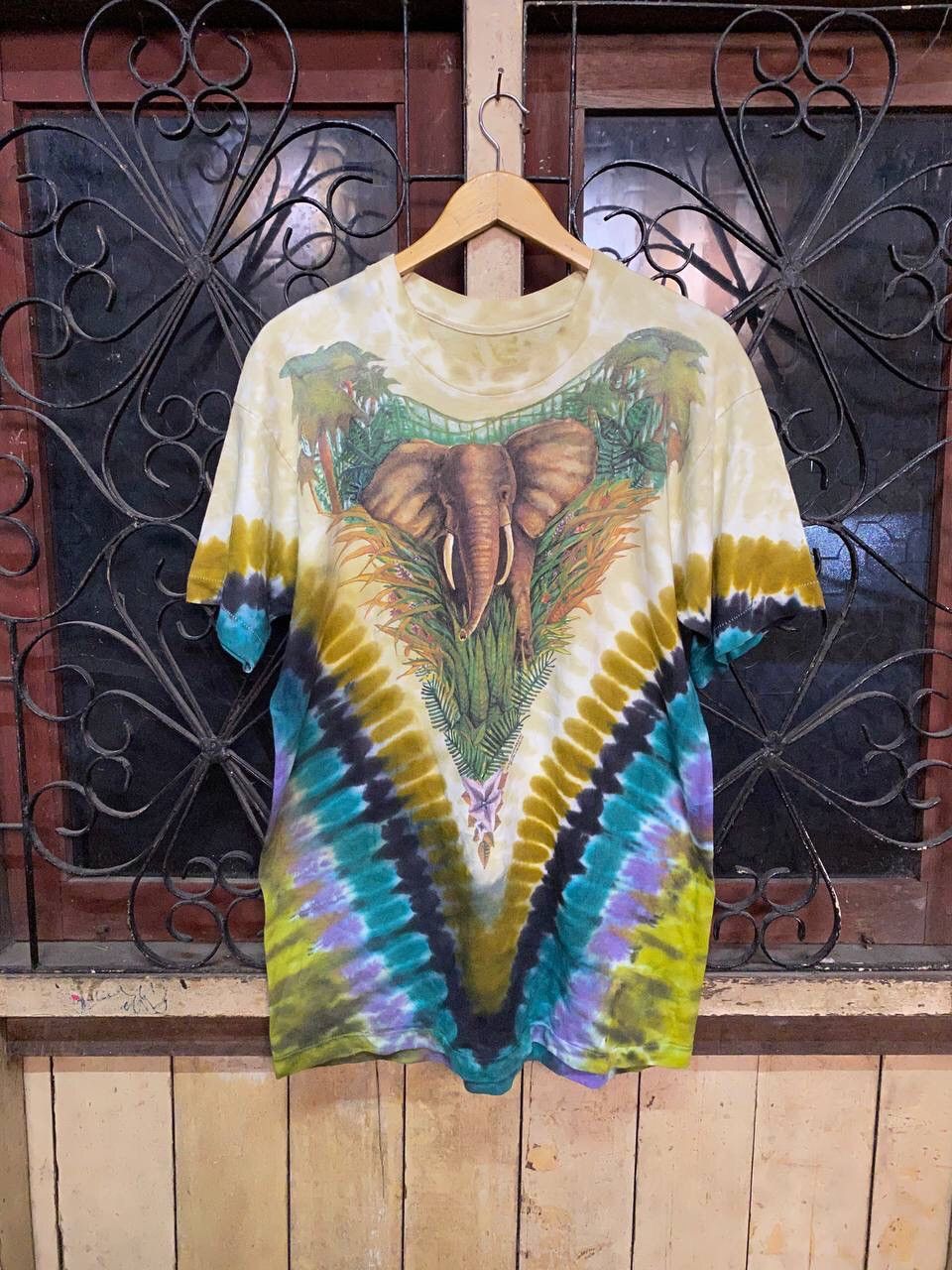 Vintage 2000 Liquid Blue White popular Tag Elephant Sunset Short Sleeve T-Shirt XL Green