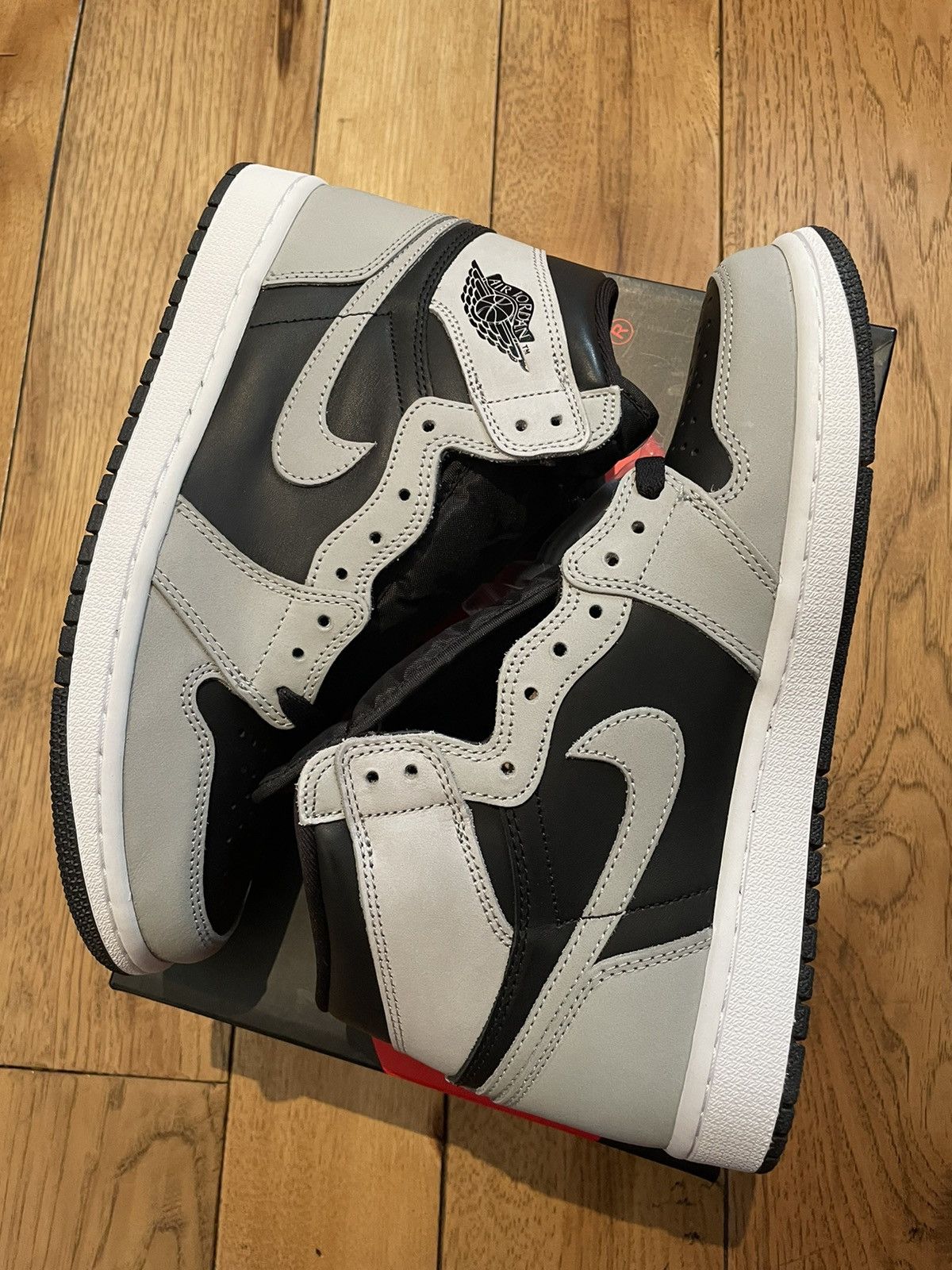 Jordan Brand × Nike Air Jordan 1 Retro High OG Shadow 2.0 2021 Size US 9 / EU 42 - 1 Thumbnail