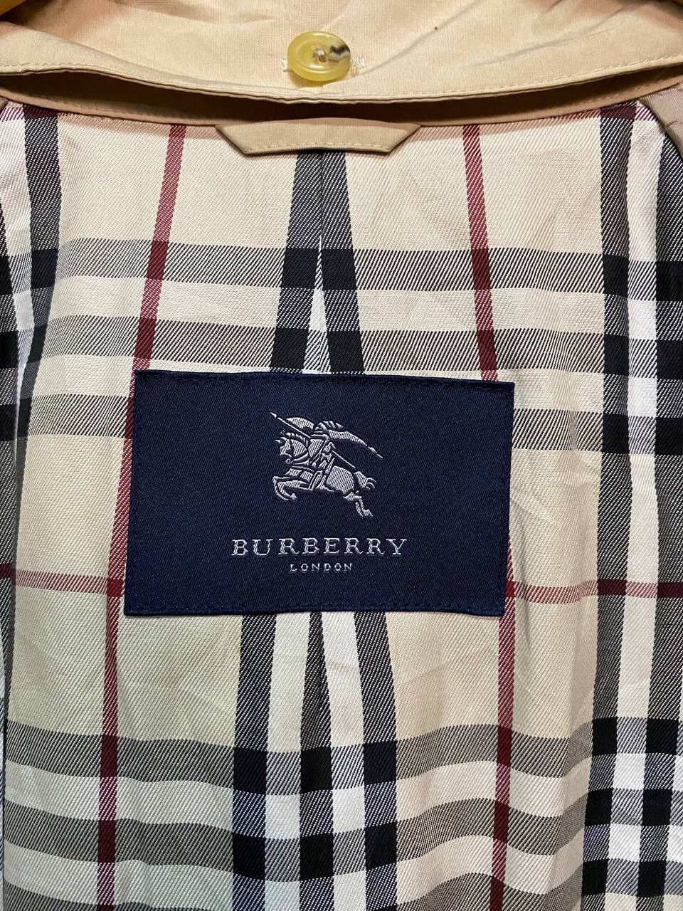 Burberry BURBERRY LONDON PRORSUM PLAID BEIGE GABARDINE TRENCH COAT Size US L / EU 52-54 / 3 - 15 Thumbnail