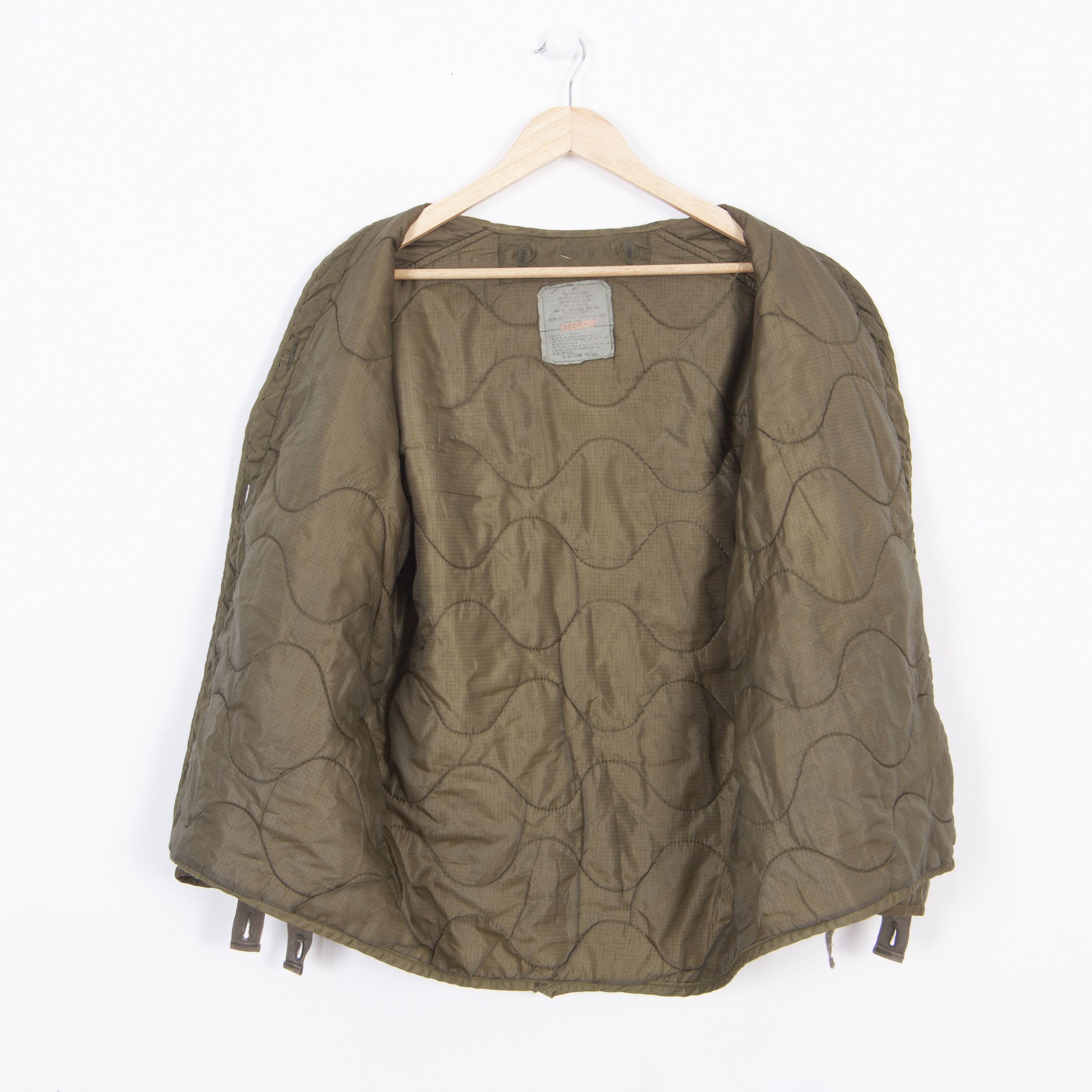 Vintage Vintage Military Liner Jacket Quilted M-65 Extreme Cold Size US S / EU 44-46 / 1 - 11 Thumbnail