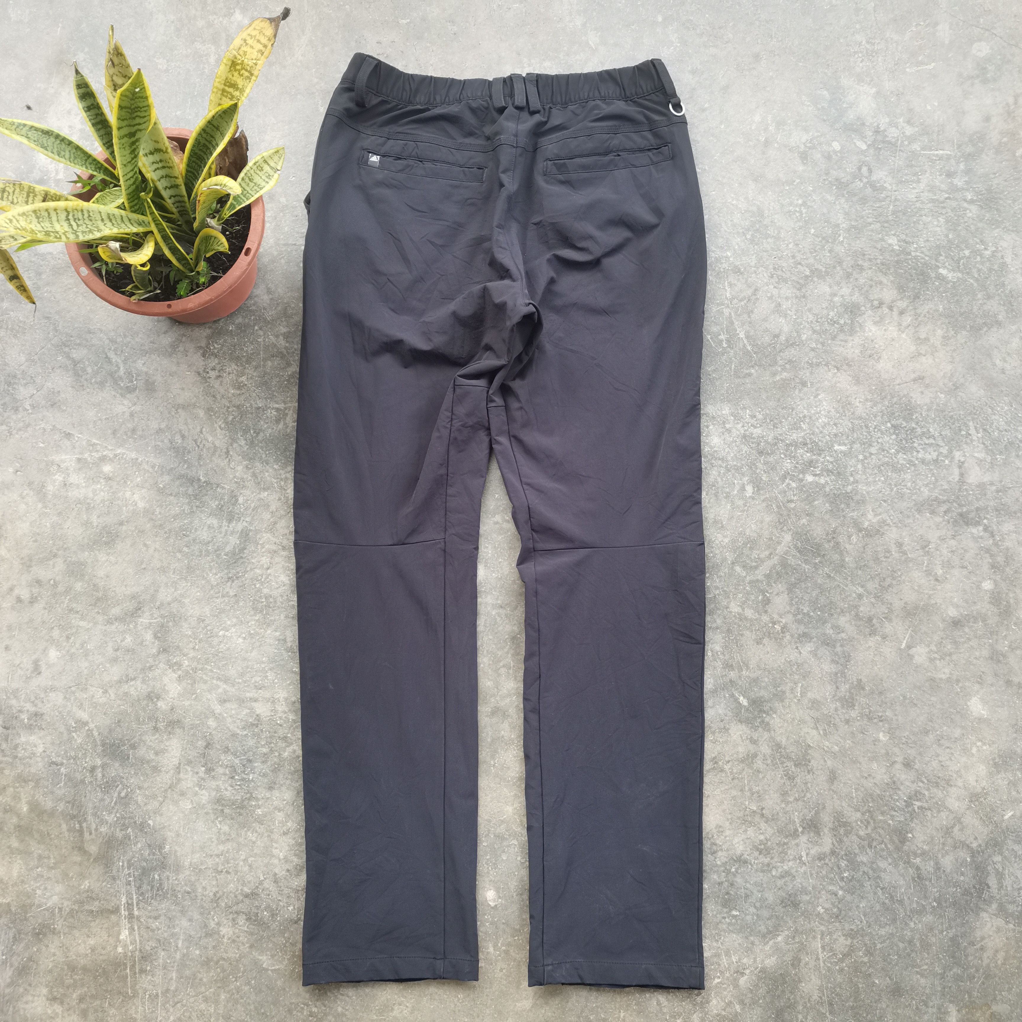 Adidas Offer🔥 Vintage ADIDAS Black Joggers Pants Size US 33 - 4 Thumbnail