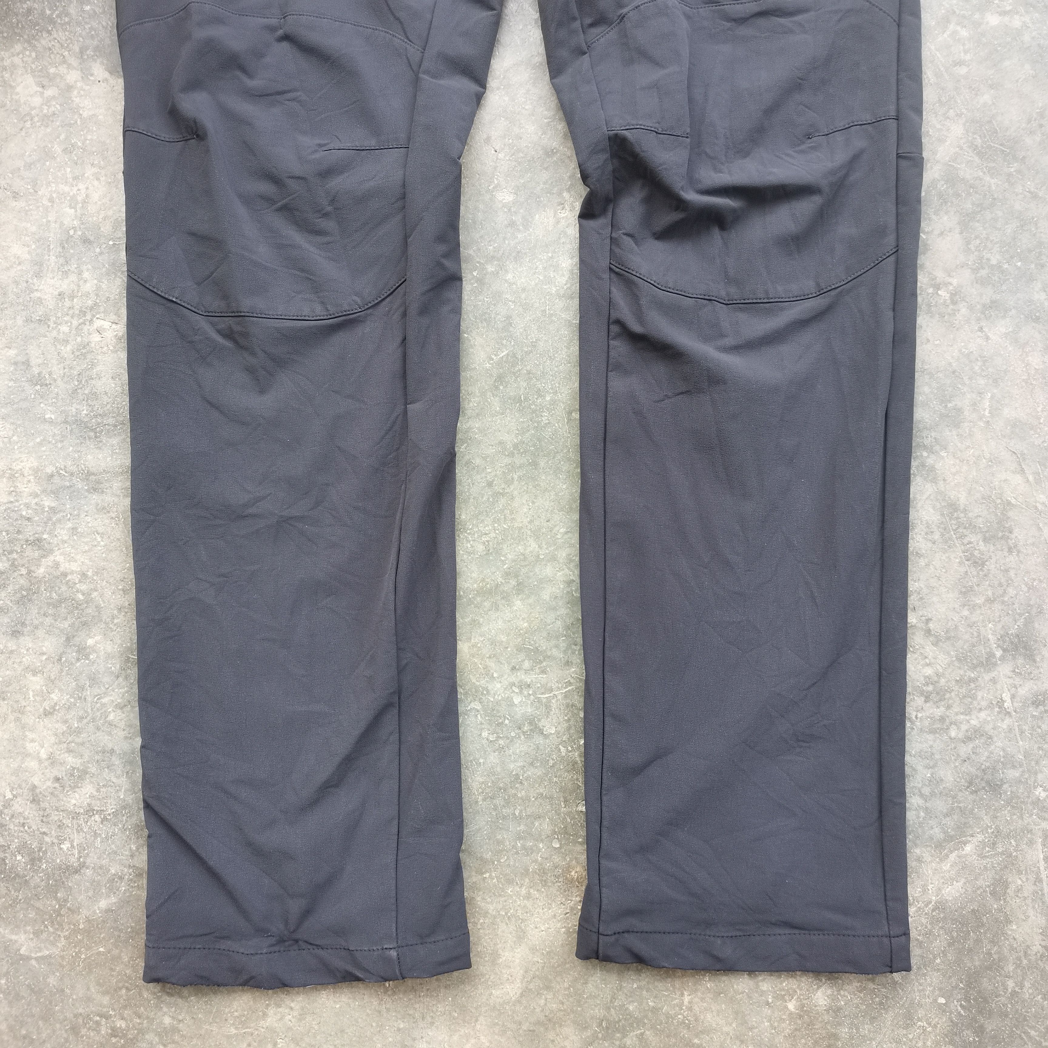 Adidas Offer🔥 Vintage ADIDAS Black Joggers Pants Size US 33 - 3 Thumbnail