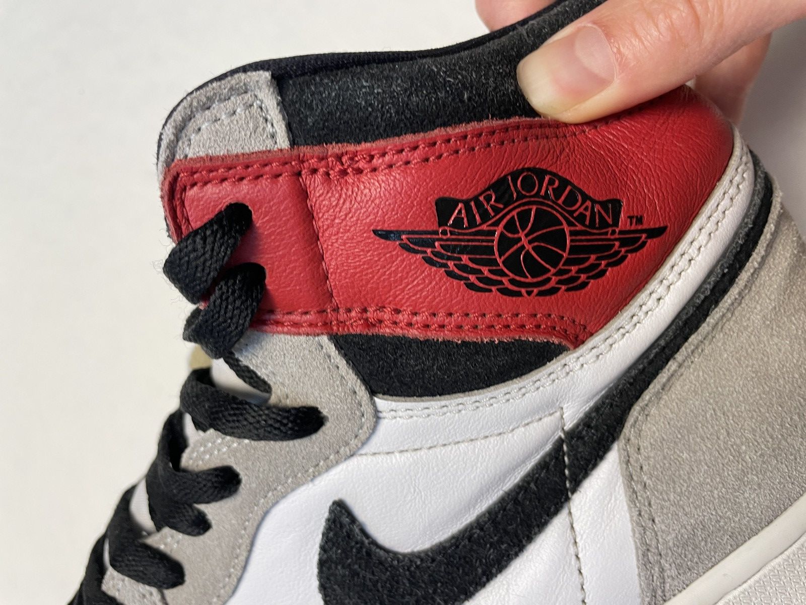 Jordan Brand Air Jordan 1 Retro High OG Particle Grey Size US 10.5 / EU 43-44 - 14 Thumbnail