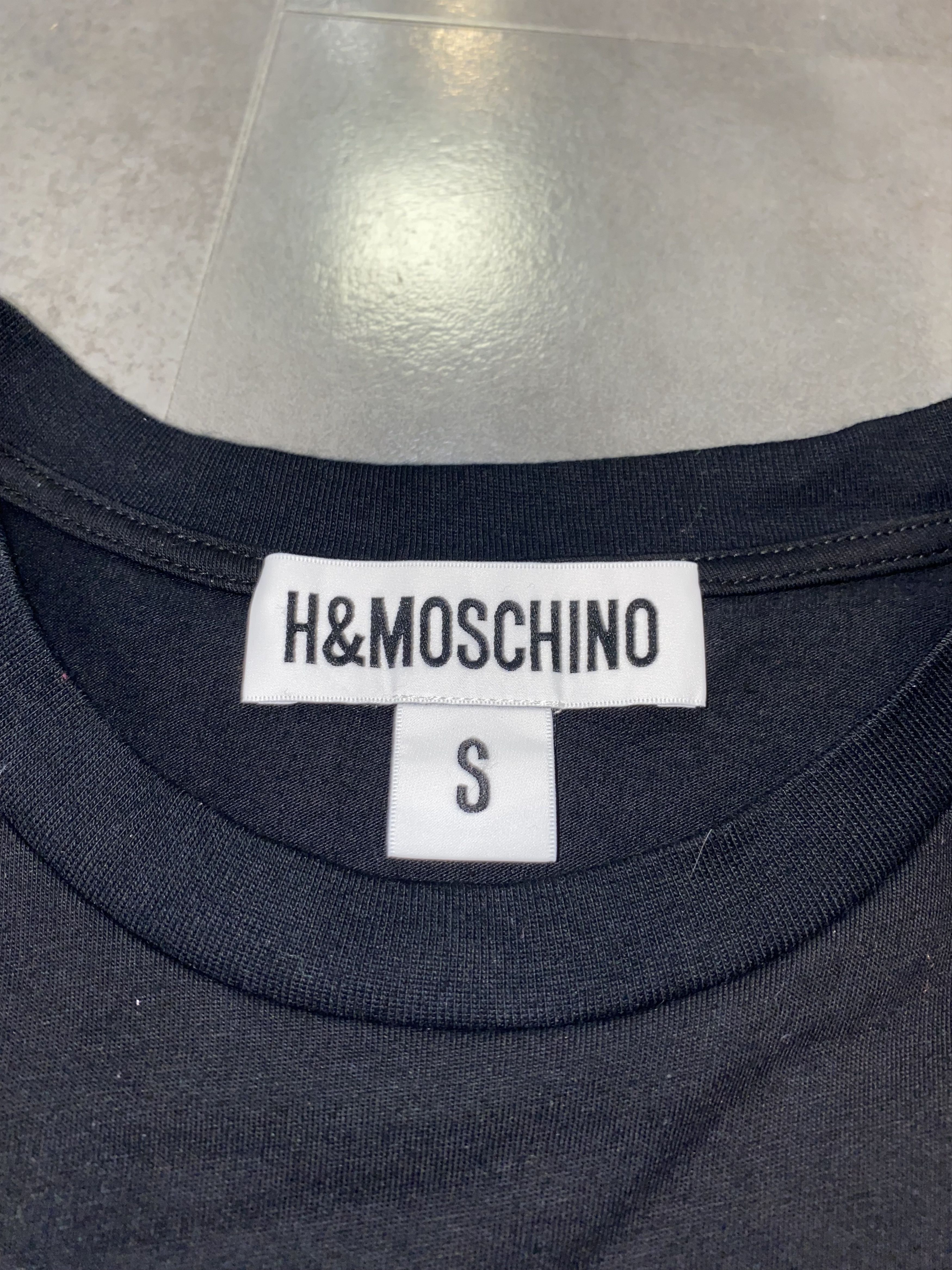 Moschino FW18 Moschino X H&M "Ready To Wear" Abstract Logo T-Shirt Size US S / EU 44-46 / 1 - 10 Thumbnail