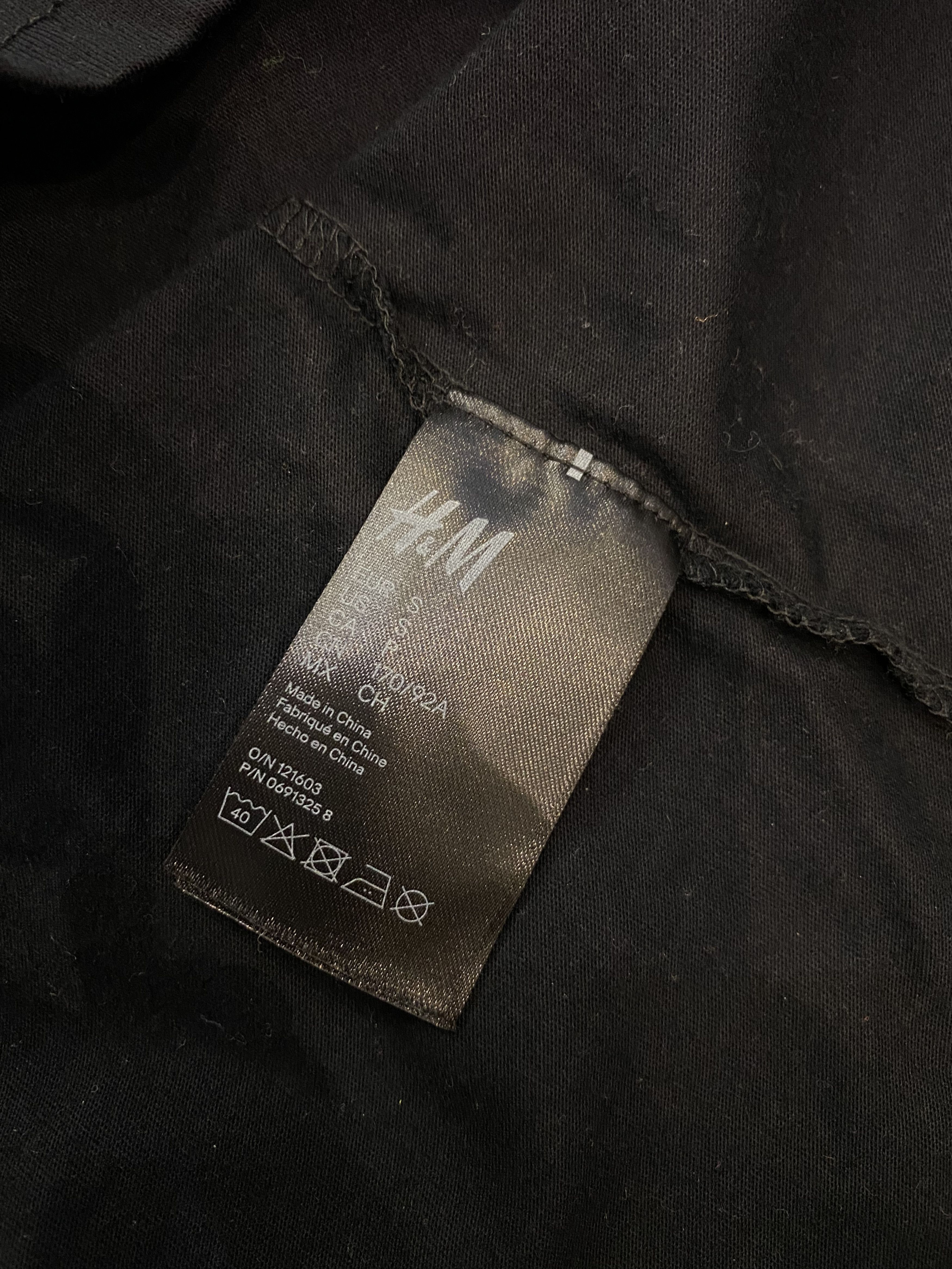 Moschino FW18 Moschino X H&M "Ready To Wear" Abstract Logo T-Shirt Size US S / EU 44-46 / 1 - 11 Thumbnail