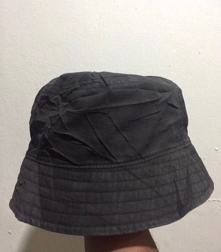 Guess VTG Guess Bucket Hat Size ONE SIZE - 3 Thumbnail