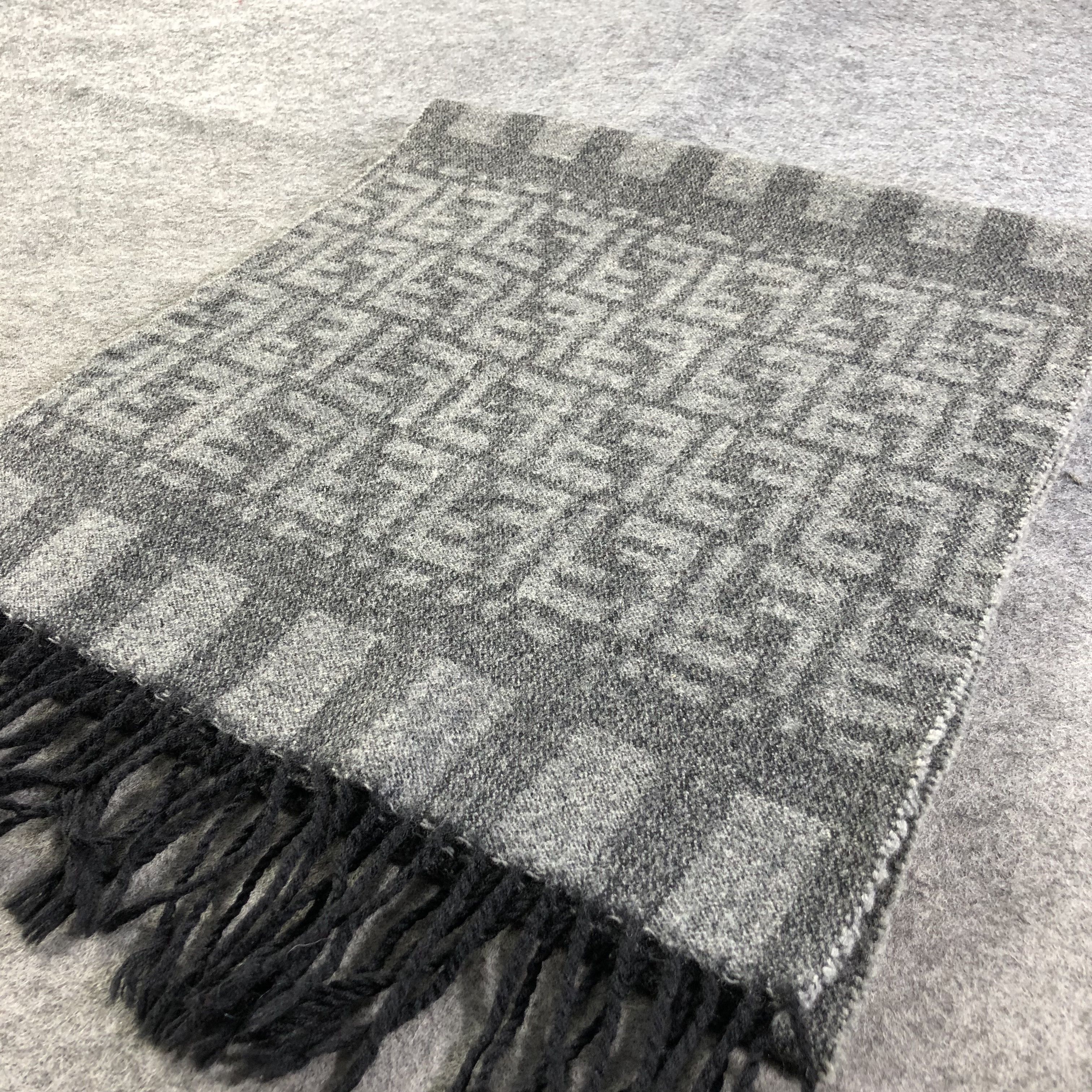 Vintage Fendi FF Monogram Wool Scarf Muffler V1366 Size ONE SIZE - 3 Thumbnail