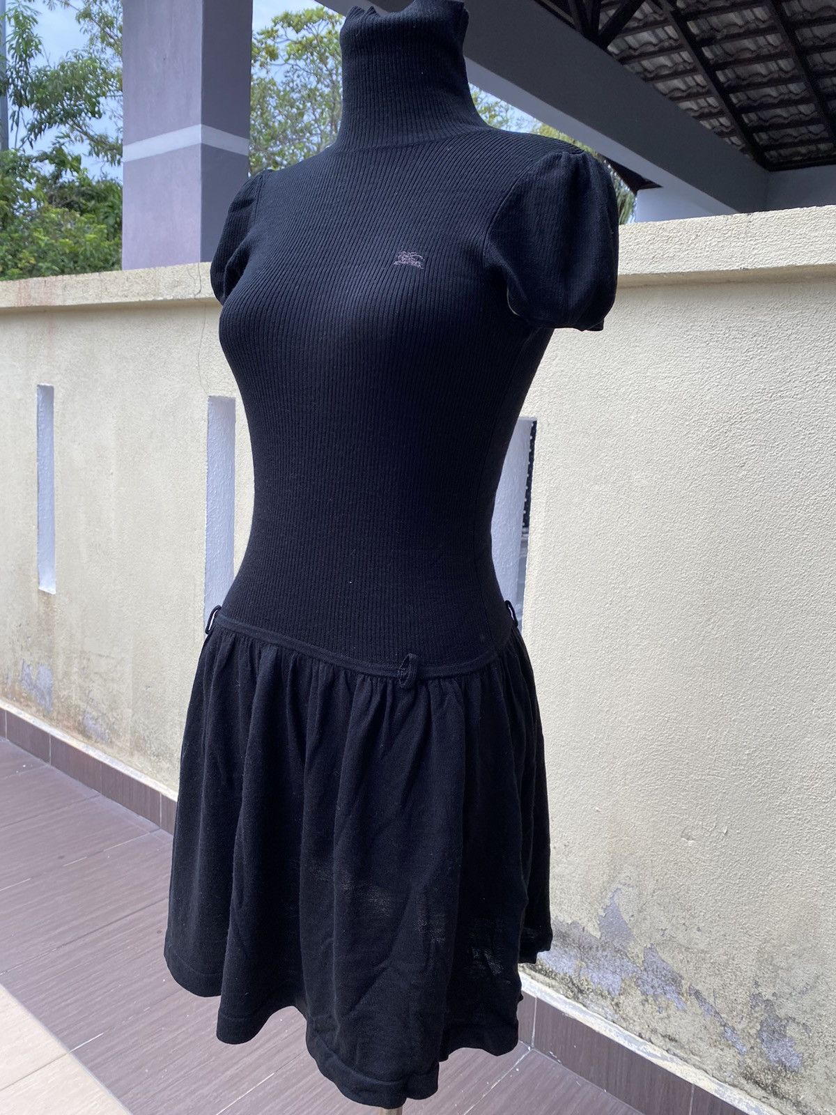 Burberry black mini dress Size M / US 6-8 / IT 42-44 - 4 Thumbnail