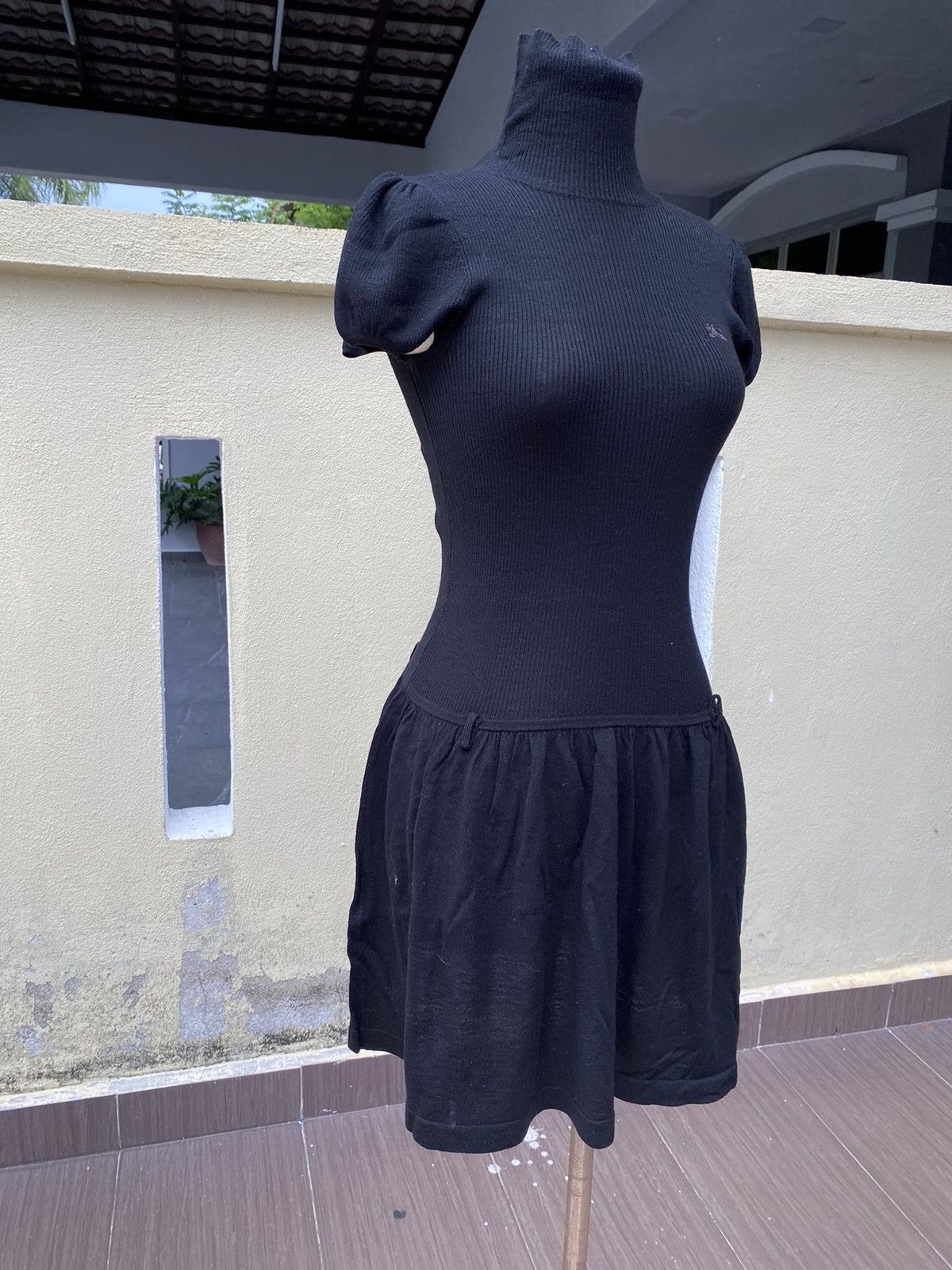Burberry black mini dress Size M / US 6-8 / IT 42-44 - 3 Thumbnail