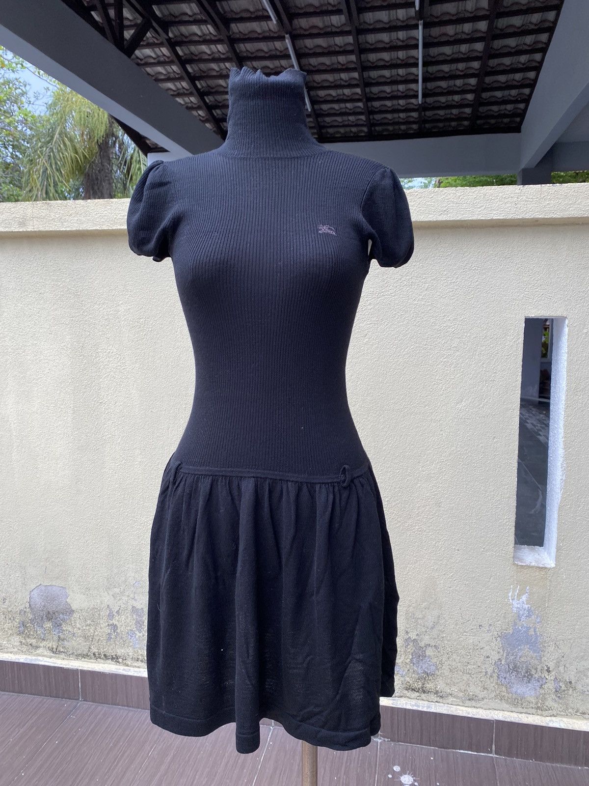 Burberry black mini dress Size M / US 6-8 / IT 42-44 - 2 Thumbnail