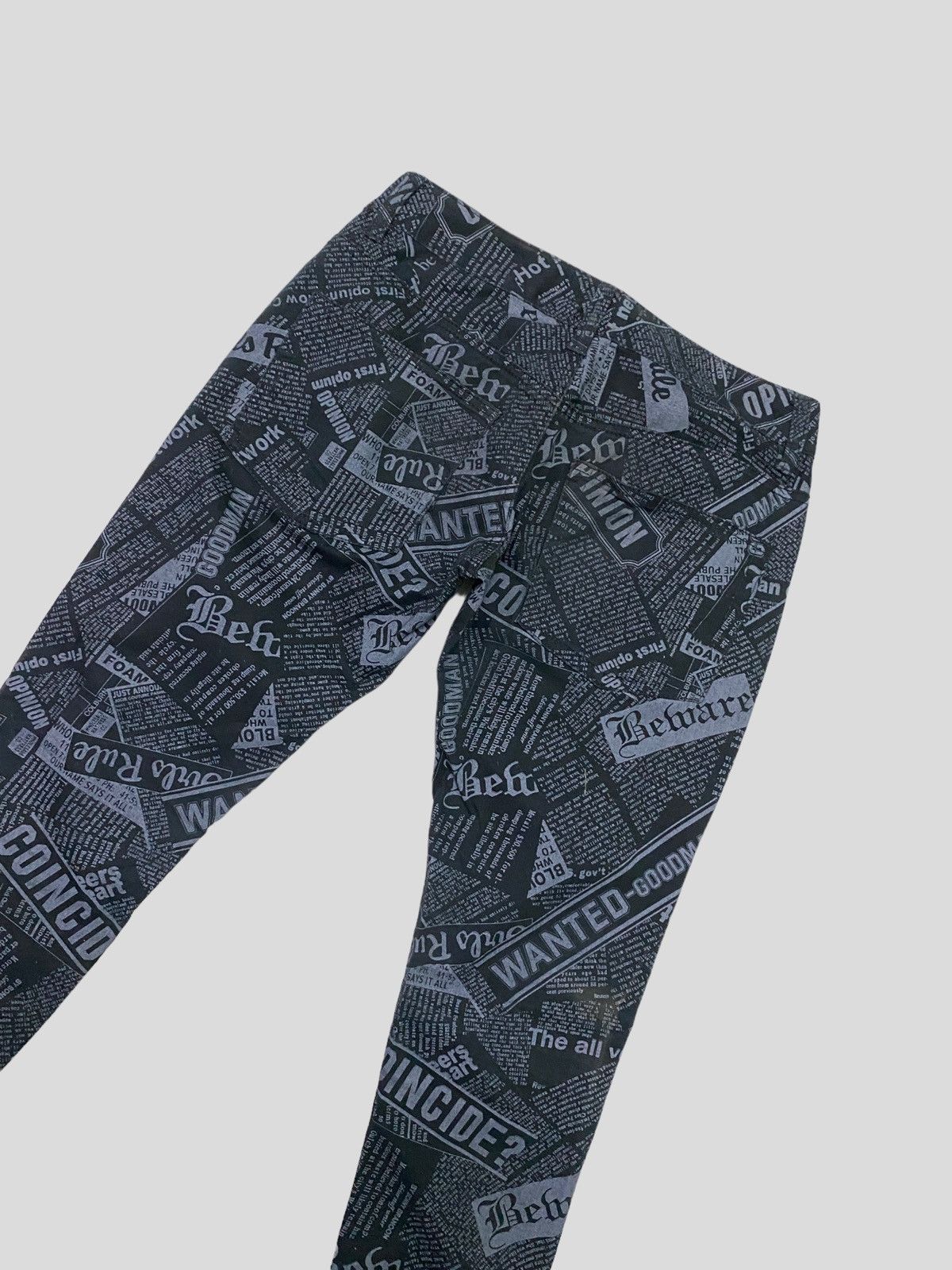 Japanese Brand × Vintage SKINNY PANT OVERPRINT ROTE ROSE GIRLS RULE PANTS Size 26" / US 2 / IT 38 - 12 Thumbnail