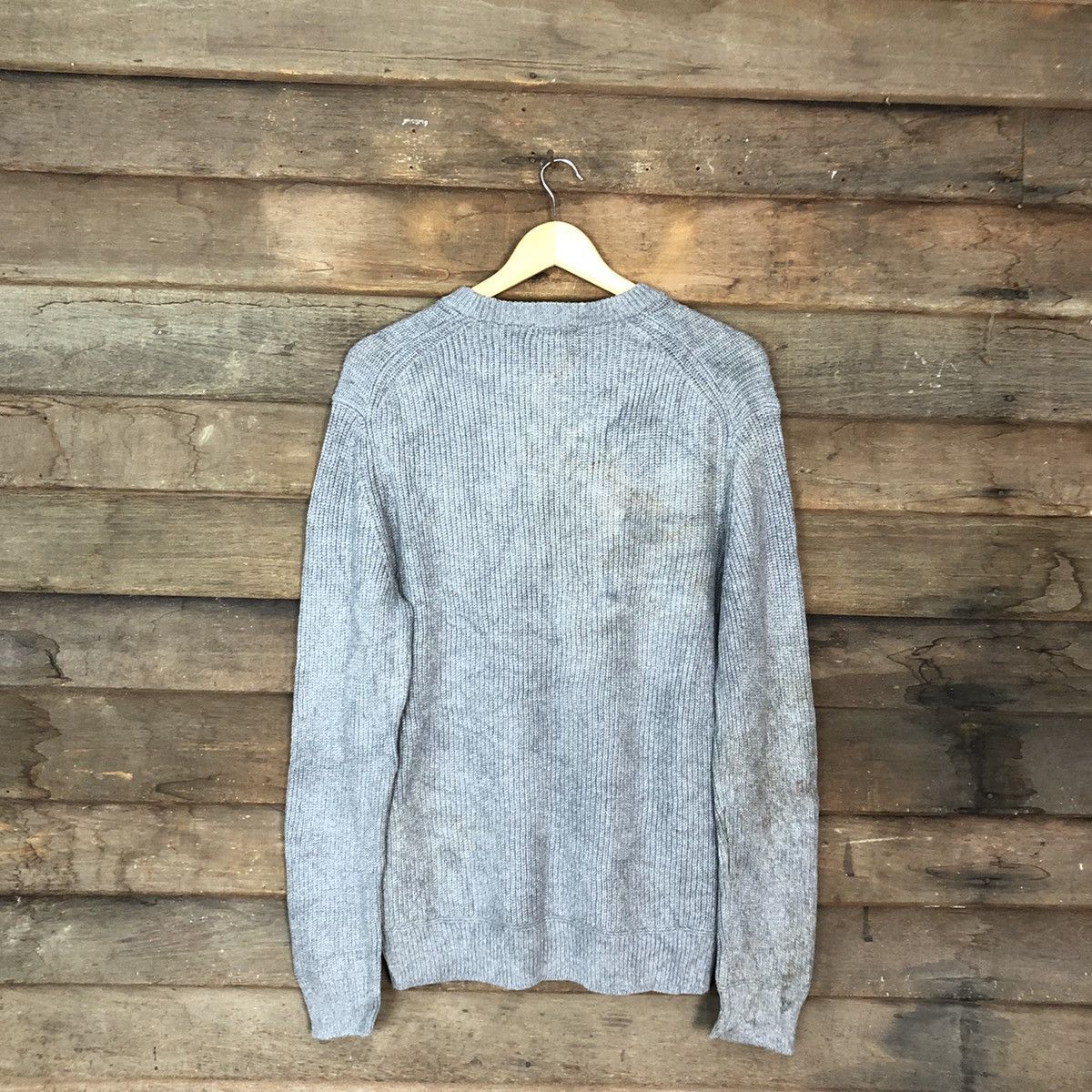 Vintage Uniqlo Japan faded plain sweatshirt Knitwear #164B Size US L / EU 52-54 / 3 - 12 Thumbnail