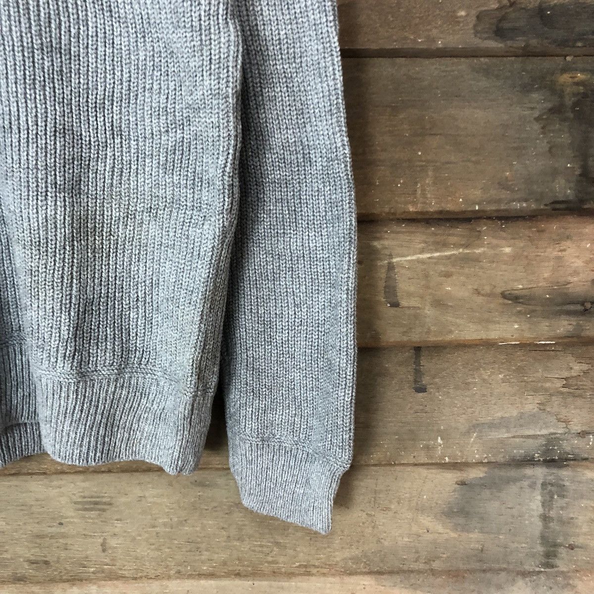 Vintage Uniqlo Japan faded plain sweatshirt Knitwear #164B Size US L / EU 52-54 / 3 - 4 Thumbnail