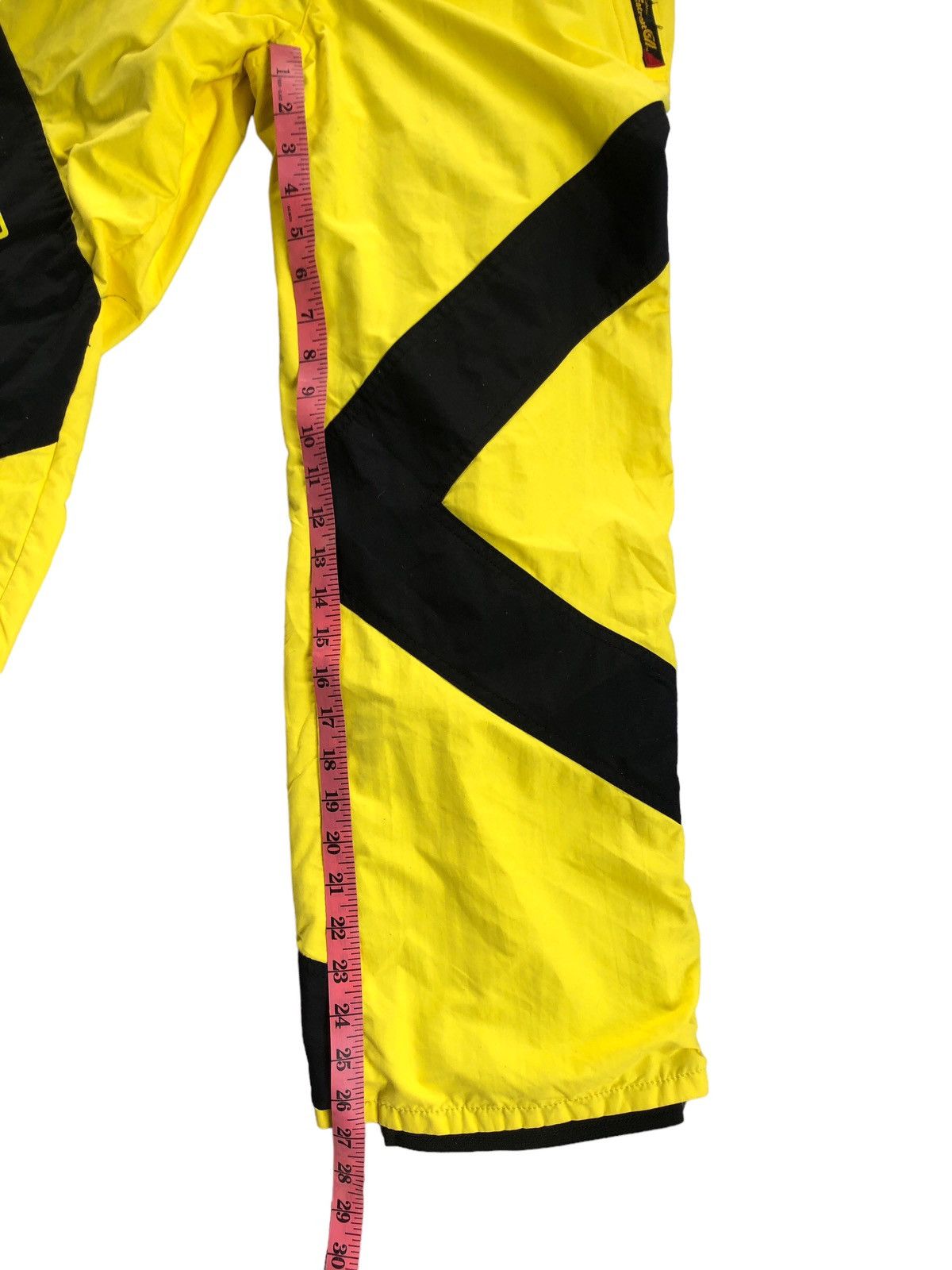 Quicksilver × Vintage Vintage Quicksilver Yellow Jumpsuit Overall Size US 28 / EU 44 - 16 Thumbnail