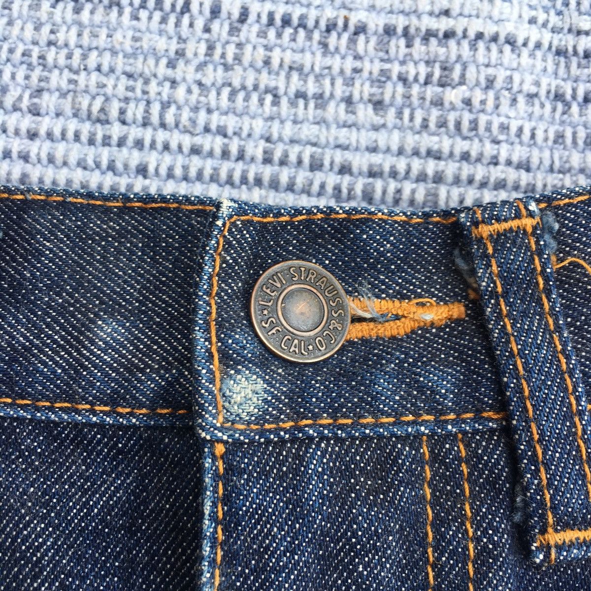 Levi's vintage 00’ denim skirt Size 26" / US 2 / IT 38 - 2 Thumbnail