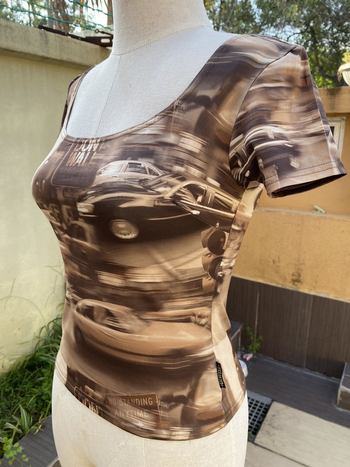 Japanese Brand overprinted tee Size S / US 4 / IT 40 - 2 Thumbnail