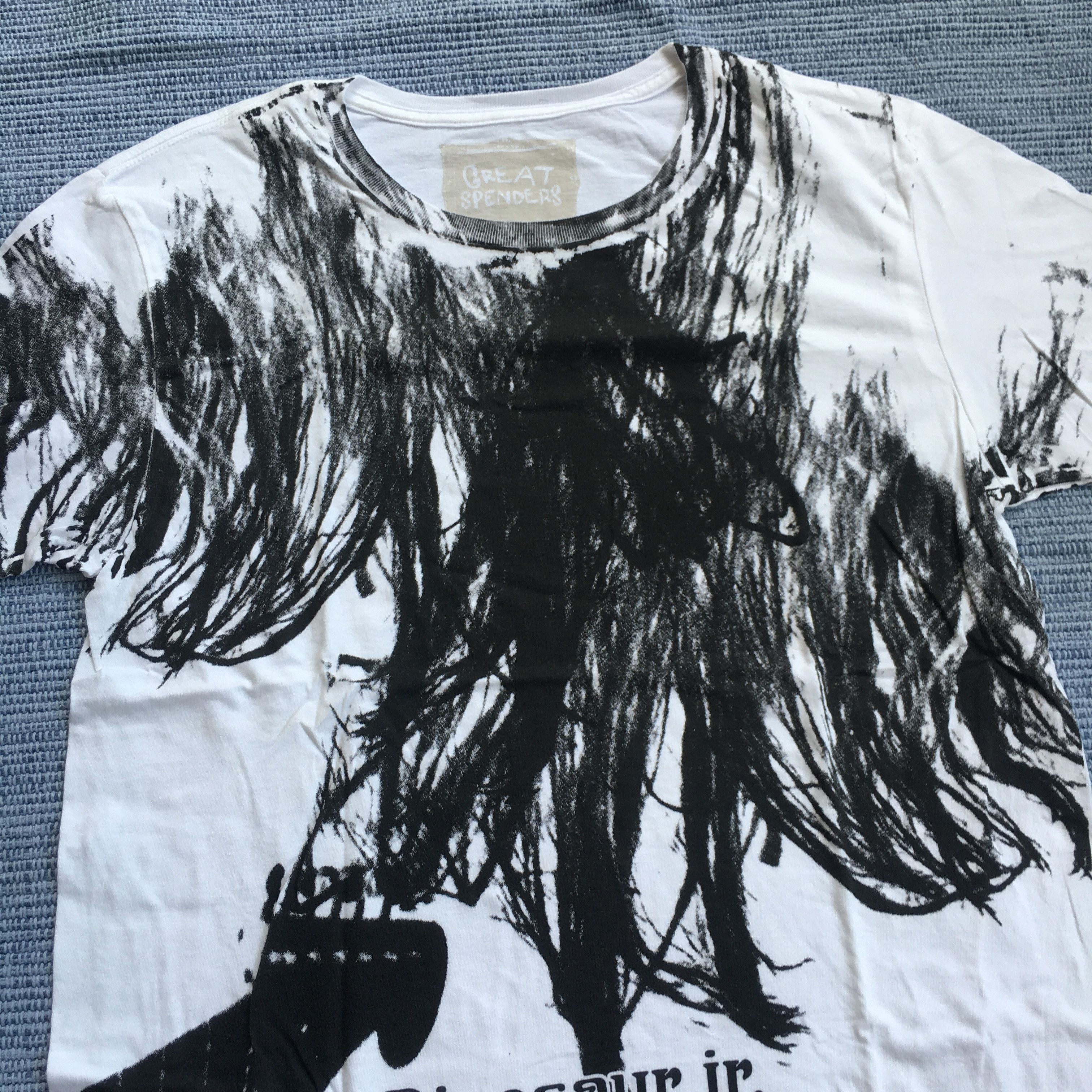 Band Tees dinasour jr band Size US M / EU 48-50 / 2 - 4 Thumbnail