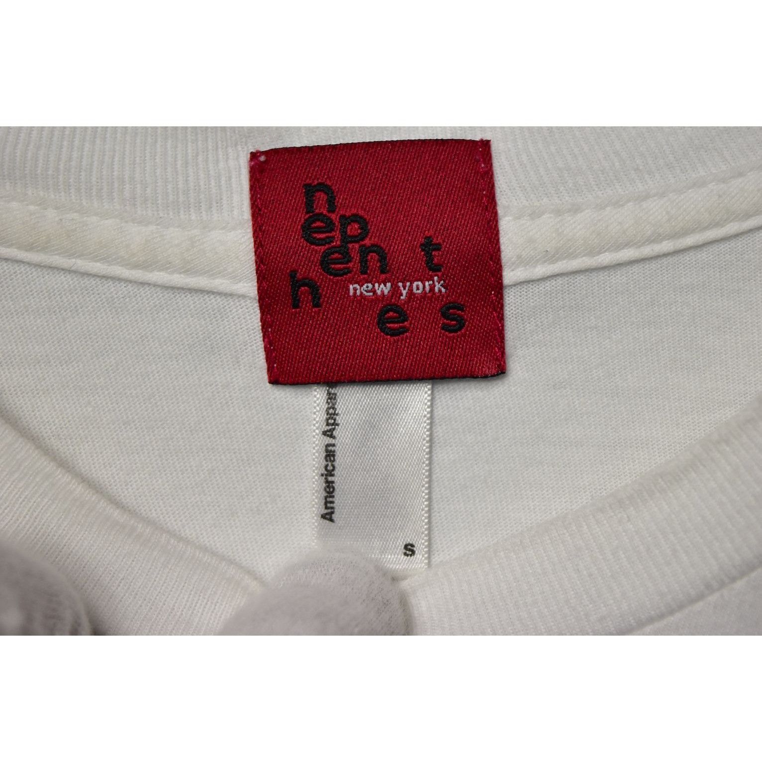 Nepenthes graphic logo pocket t-shirt tee 28676 - 832 50 Size US S / EU 44-46 / 1 - 3 Thumbnail