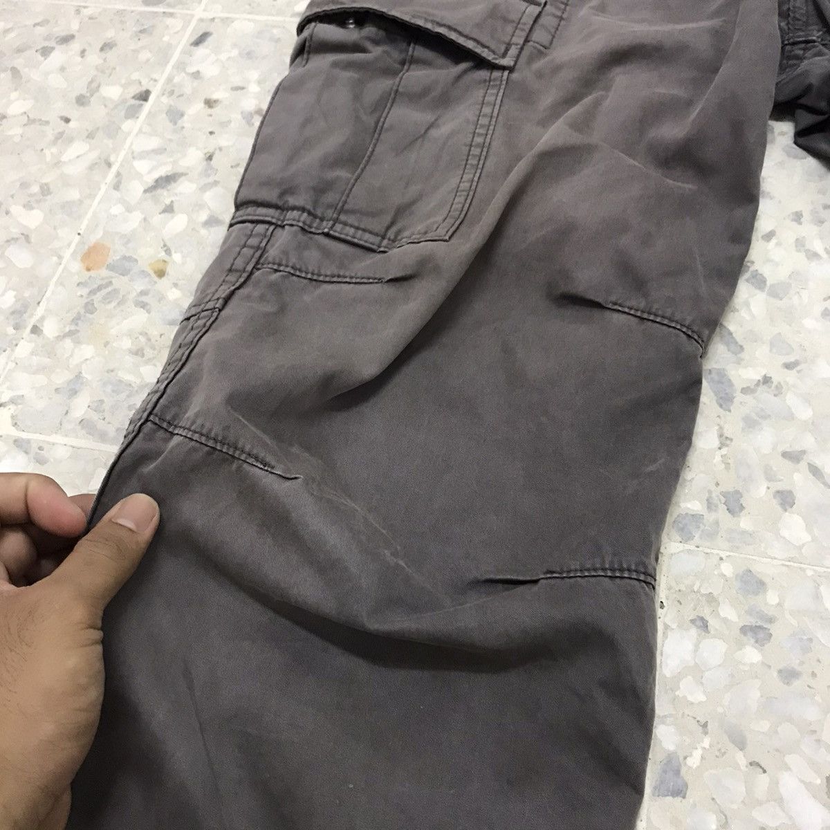 Japanese Brand Vintage Uniqlo Faded Colour Straight Cut Cargo Pants Size US 33 - 6 Thumbnail