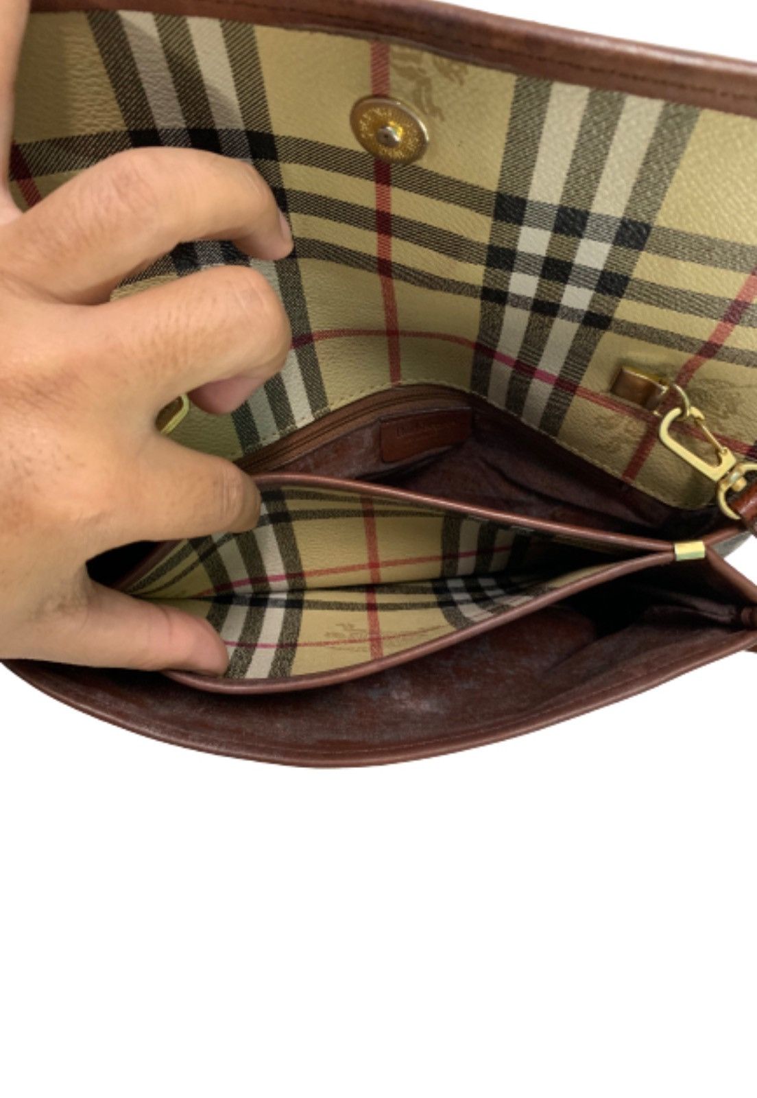Burberry × Vintage 🔥Authentic Burberry's Monogram Crossbody Sling Bag Size ONE SIZE - 12 Thumbnail